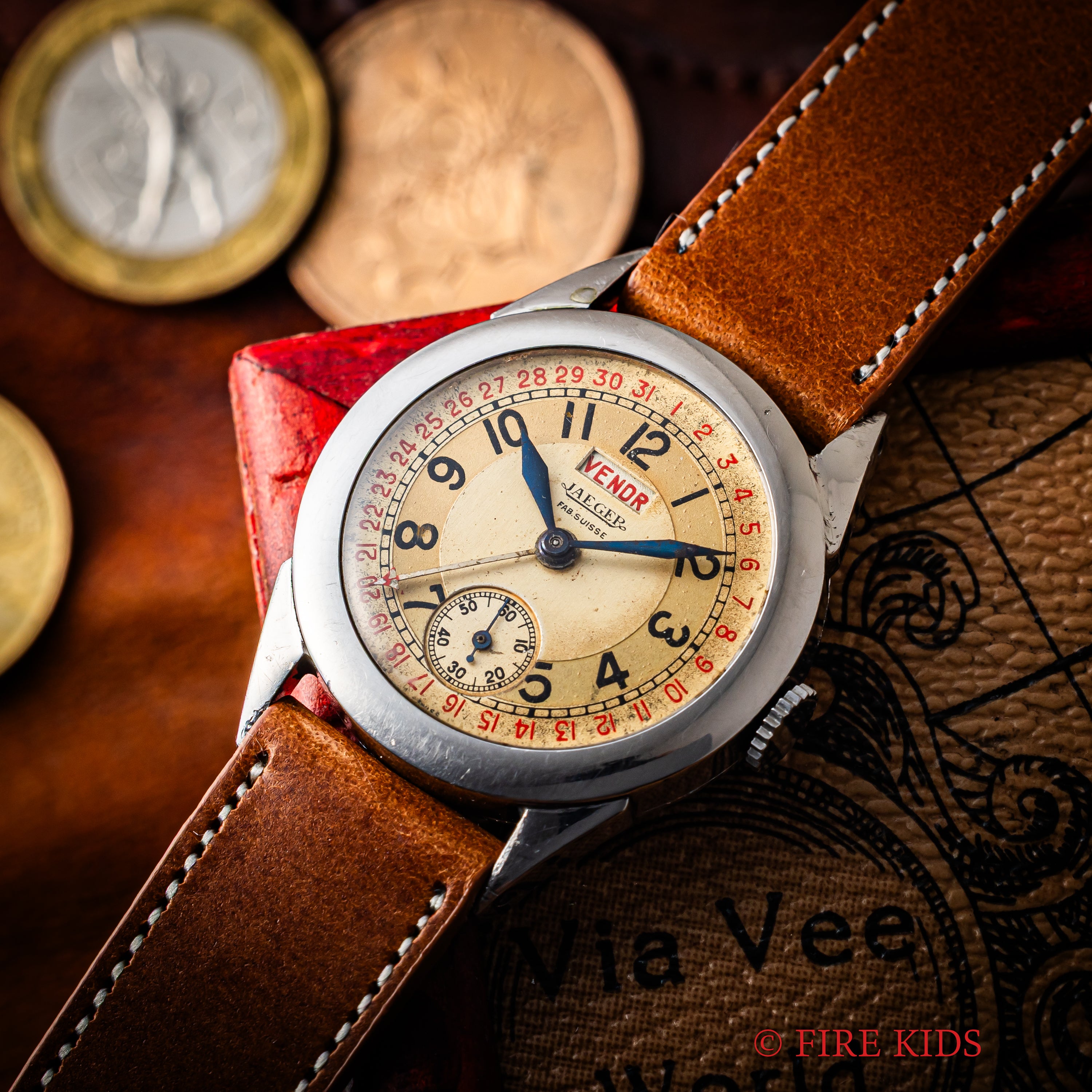 ジャガー 1940年代製 デイデイトラウンドケース 手巻き フランス語表記 ポインターデイト