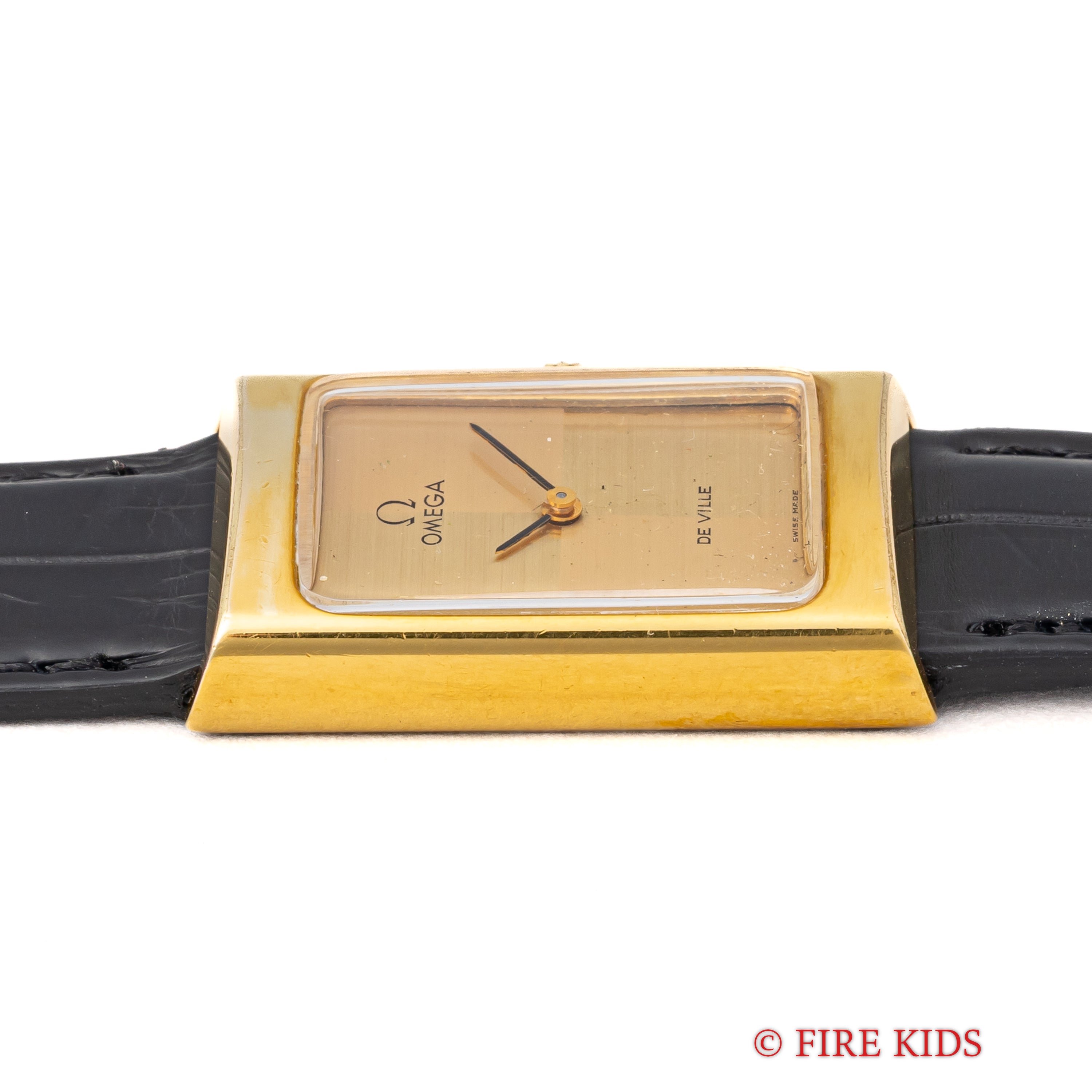 オメガ デ・ヴィル 金張り角型ケース クロスダイヤル 1973年製 手巻き