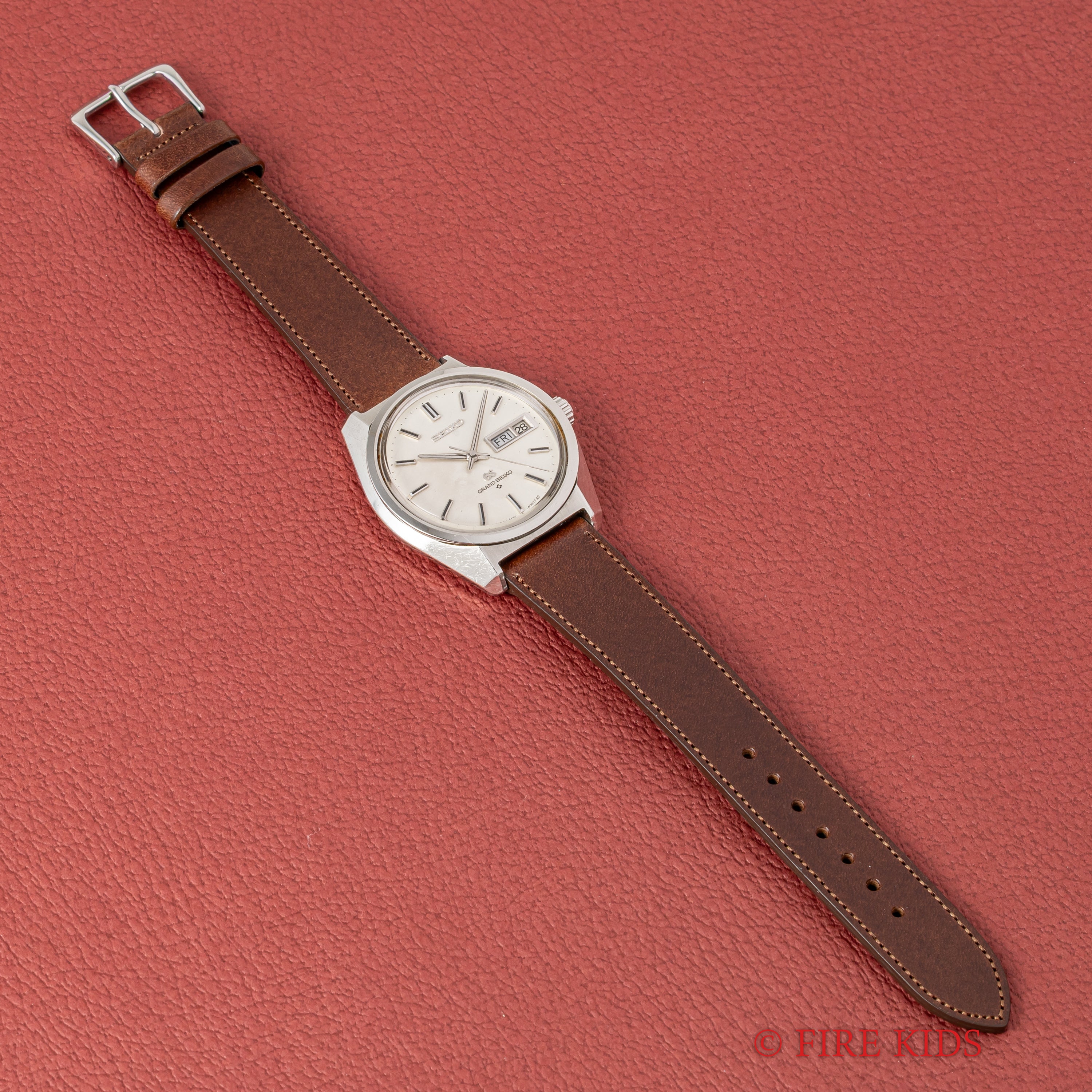 グランドセイコー 1967年製 デイデイト Ref.6146-8000 10振動自動巻 61GS初期型