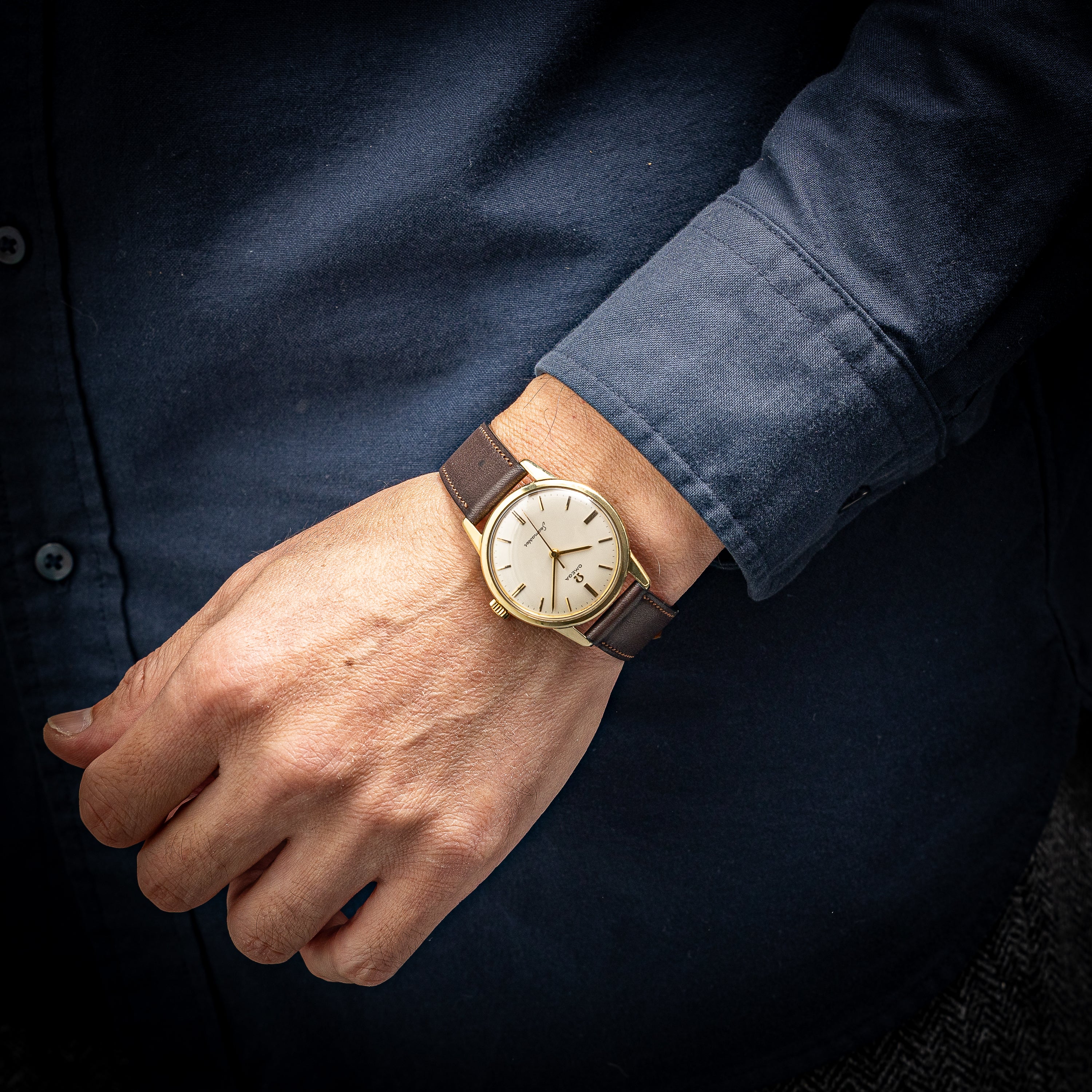 オメガ 30mmキャリバー 1961年製 手巻きCal.285 Ref.14390-5SC トップゴールドケース