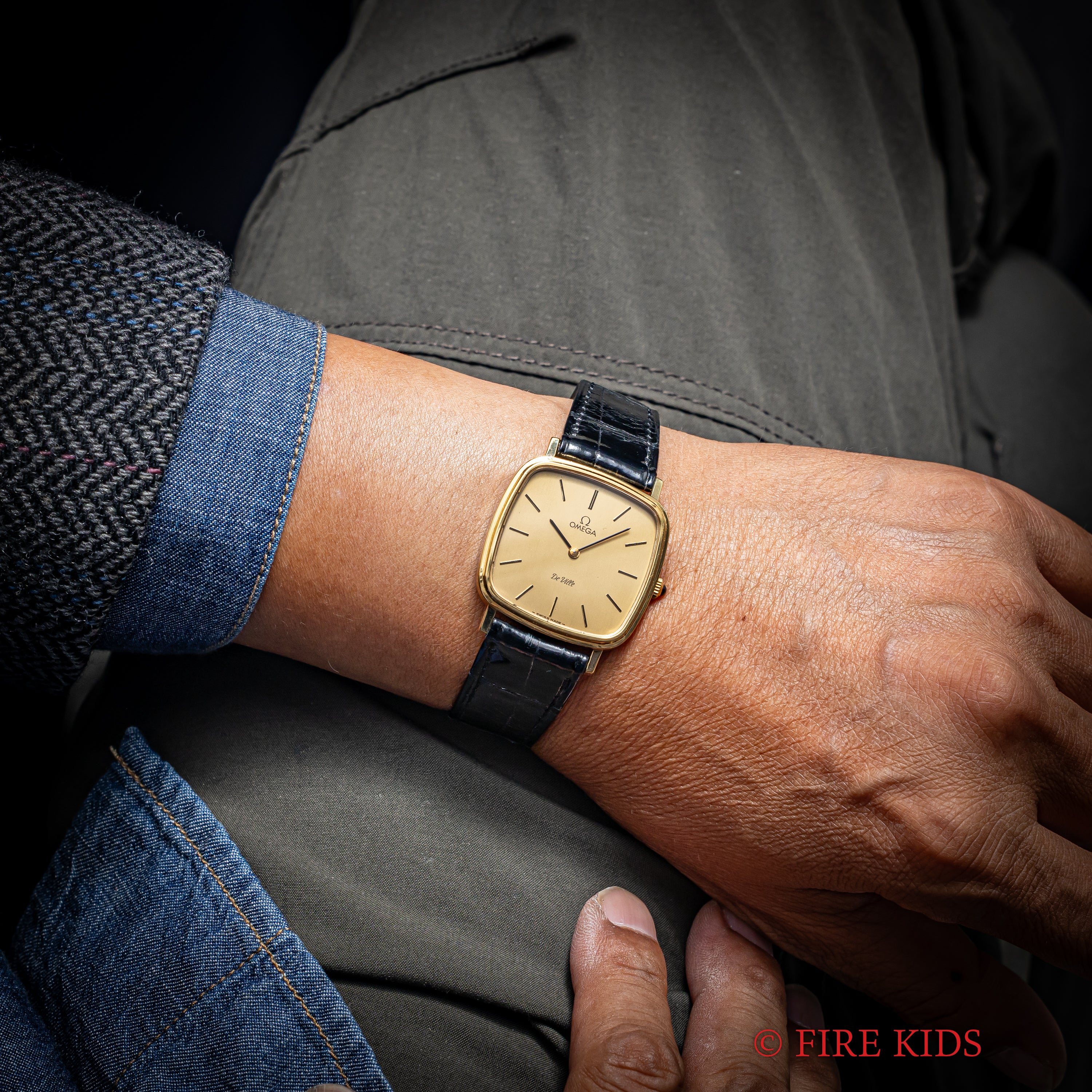 オメガ デ・ヴィル クッションケース 1979年製 シャンパンダイヤル 金張り 純正尾錠付き 手巻き