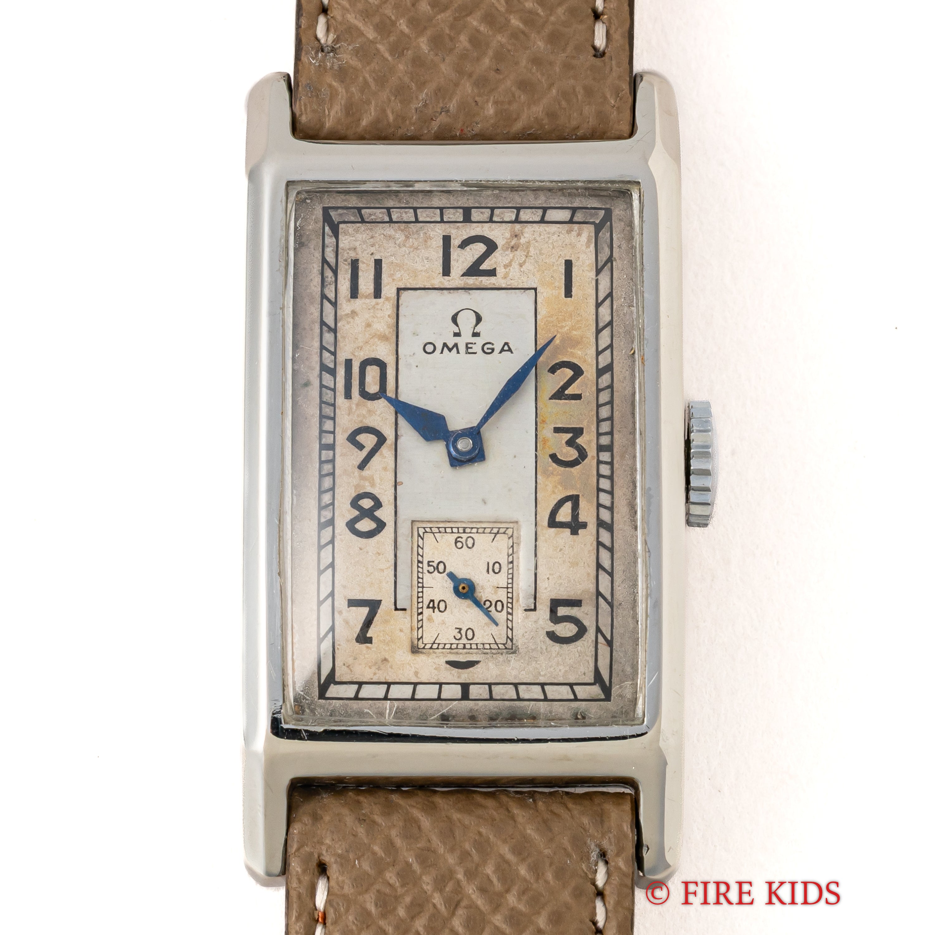 オメガ レクタンギュラーケース アラビアダイヤル 1930年代製 手巻き Cal.T17