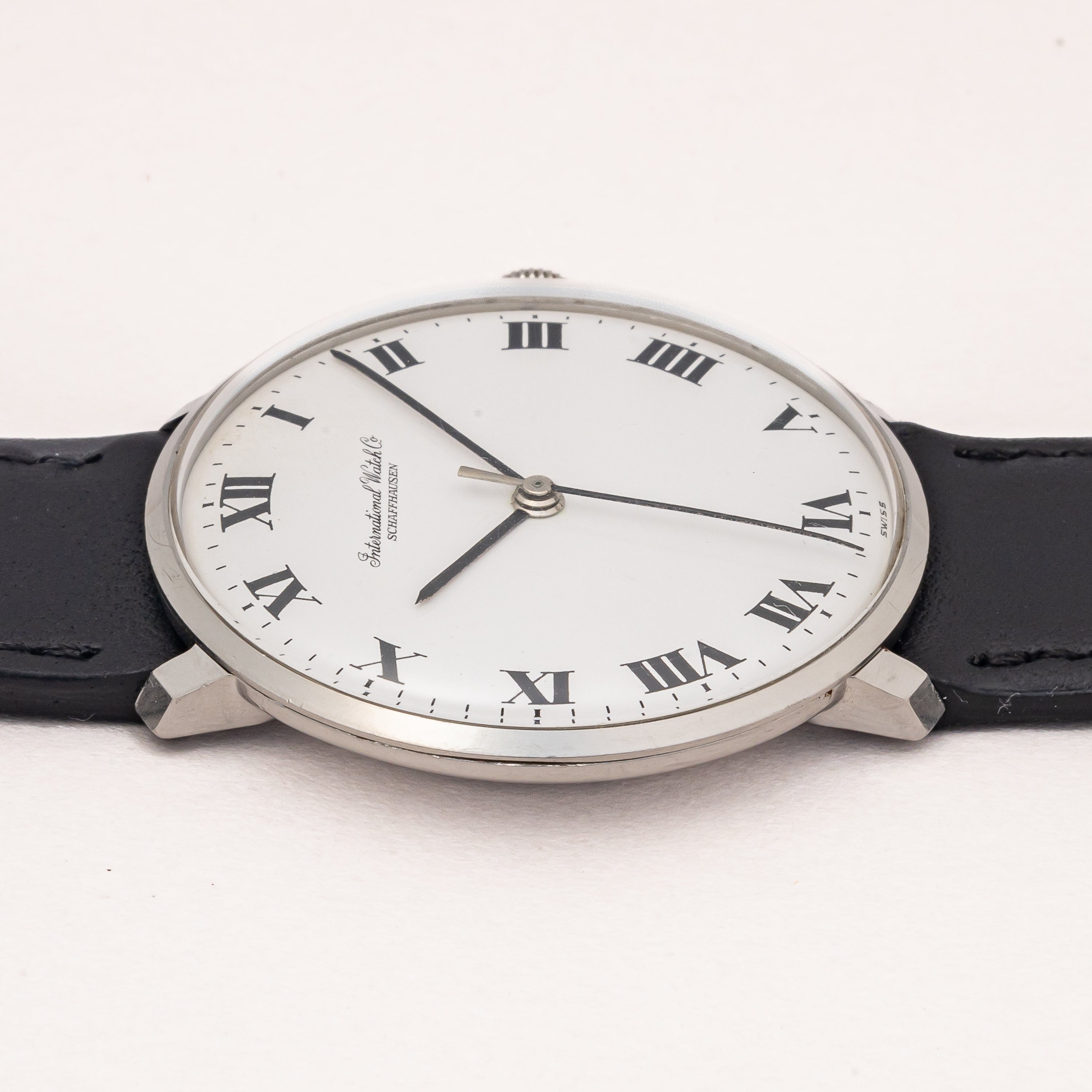 IWC ラウンドケース 1970年製(昭和45年製) Ref.1410 手巻き Cal.402 ホワイトローマンダイヤル