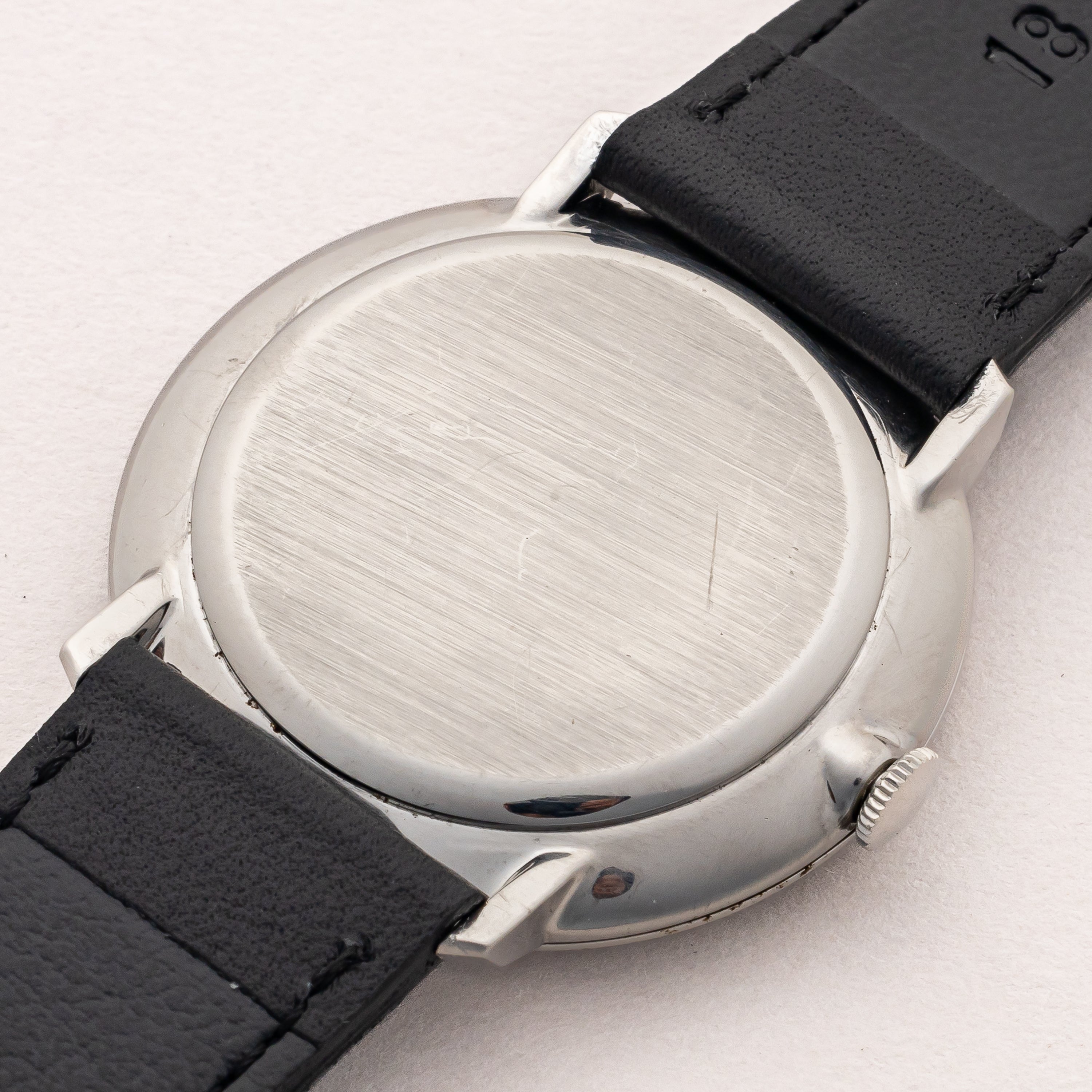 IWC ラウンドケース 1970年製(昭和45年製) Ref.1410 手巻き Cal.402 ホワイトローマンダイヤル