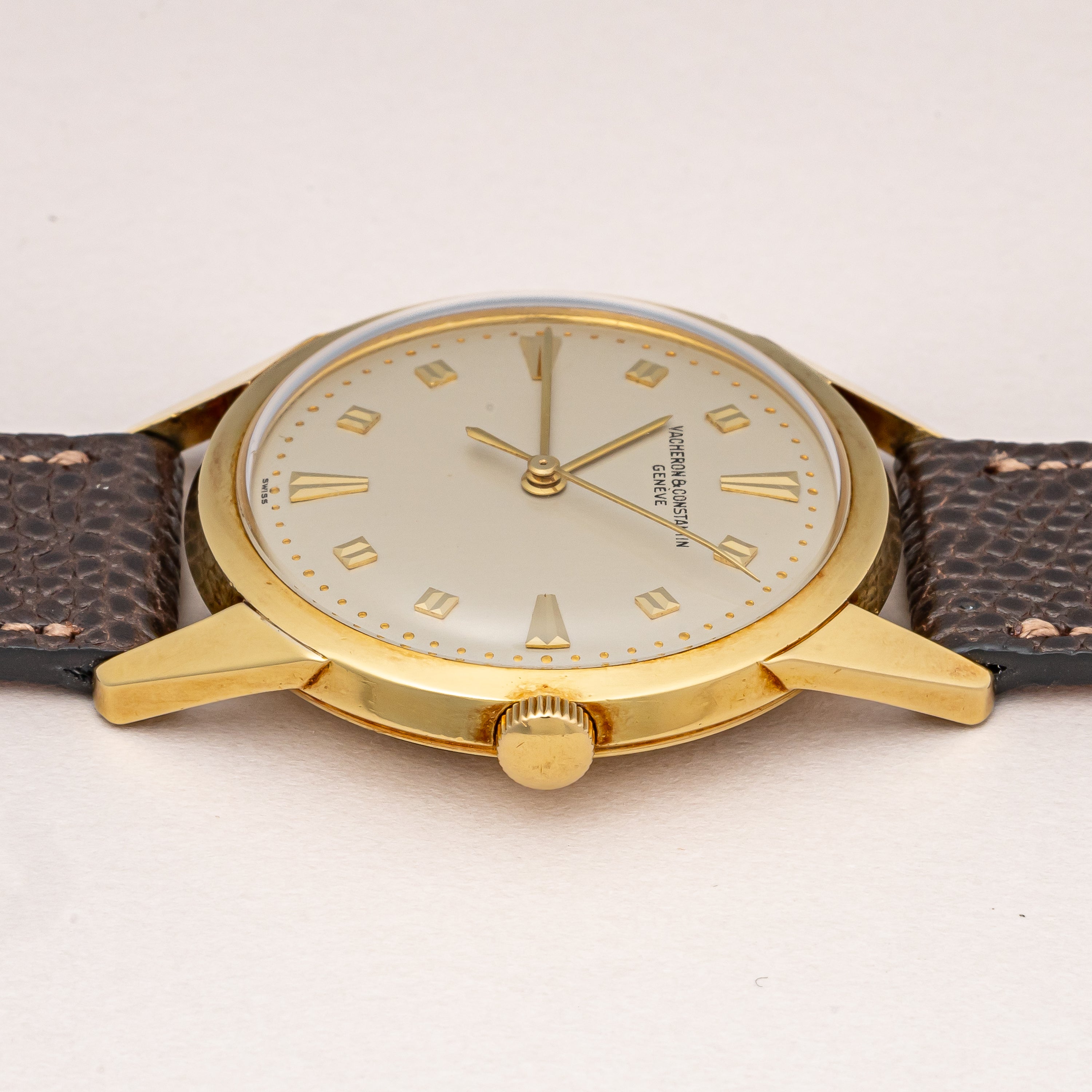 ヴァシュロン・コンスタンタン 18金無垢ラウンドケース 1950年代製 センターセコンド 手巻き式 Cal.1002