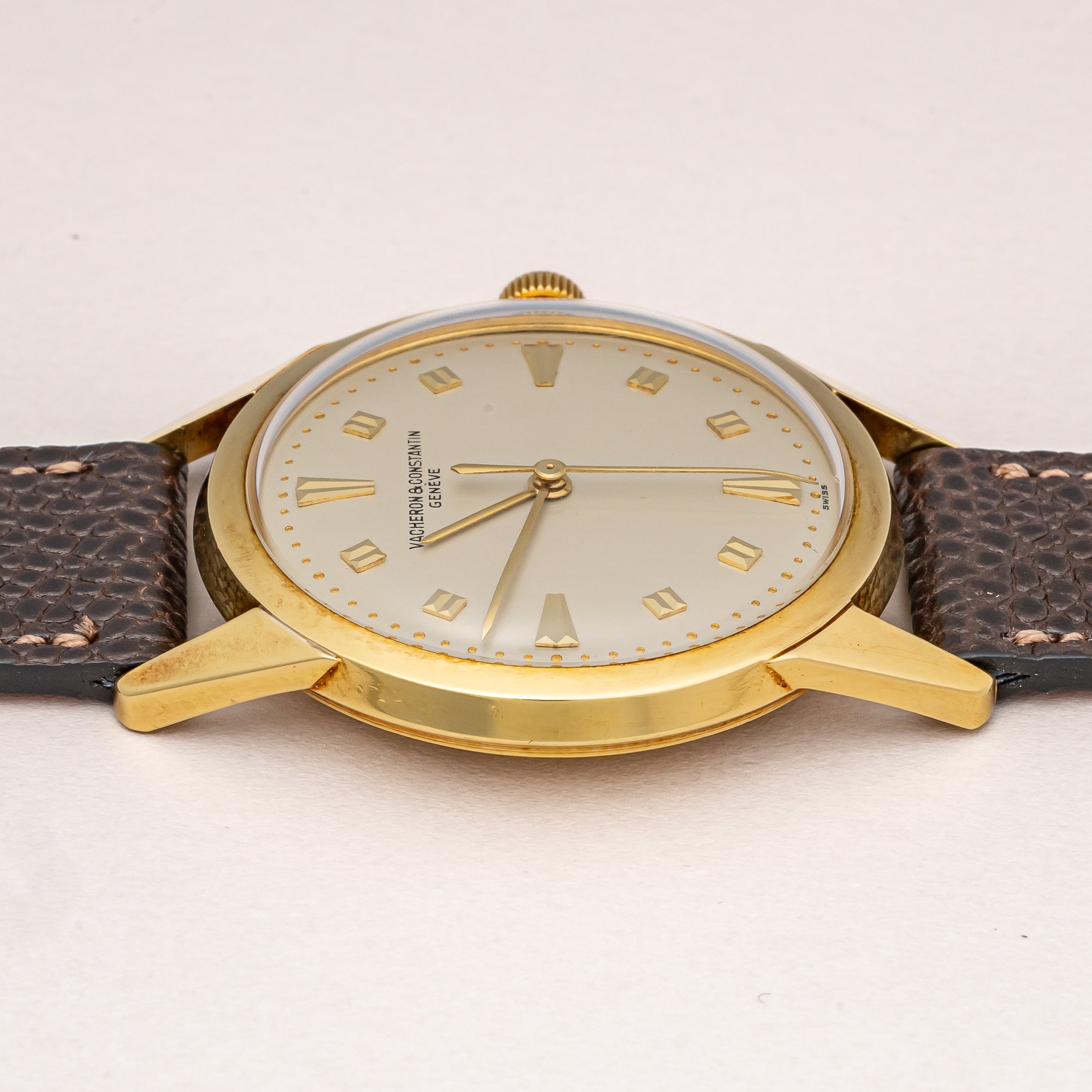 ヴァシュロン・コンスタンタン 18金無垢ラウンドケース 1950年代製 センターセコンド 手巻き式 Cal.1002