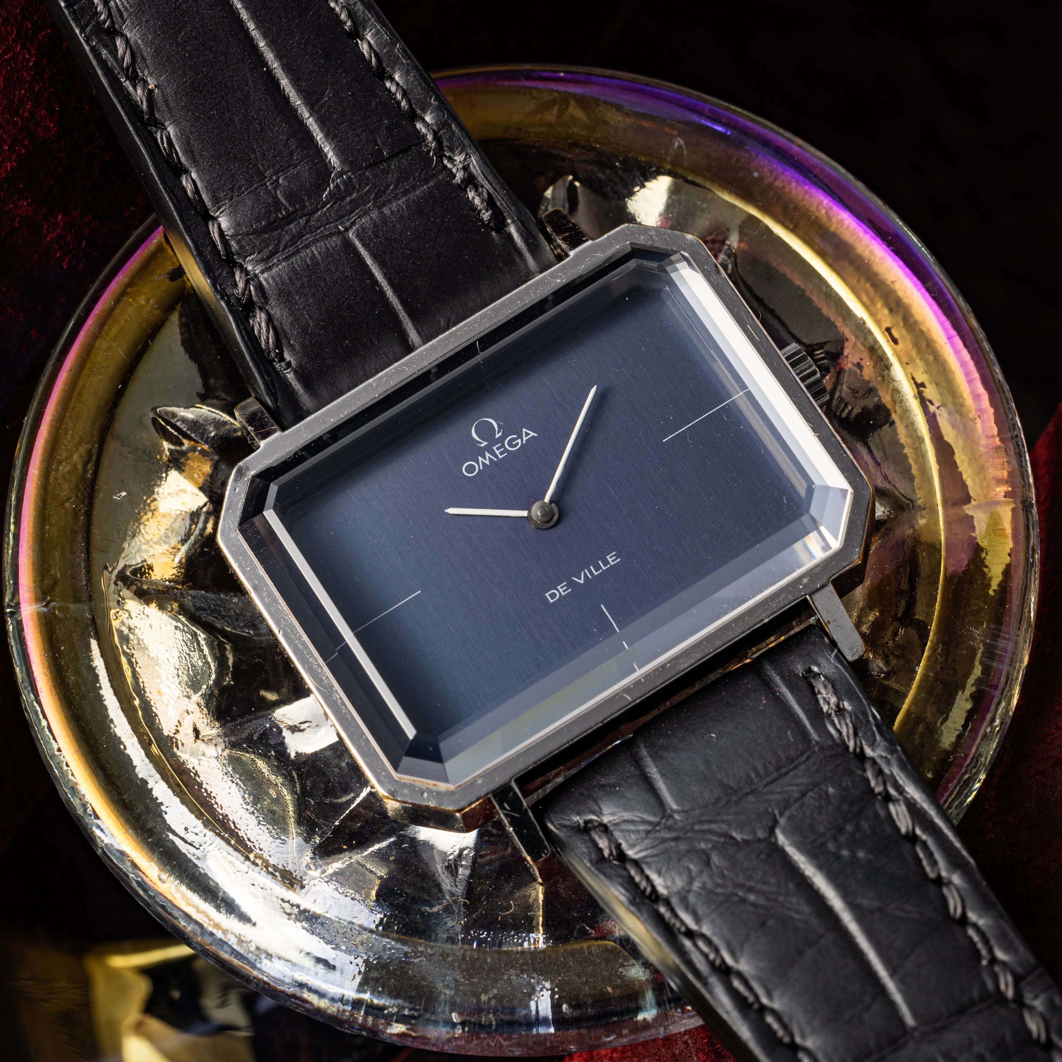 オメガ デ・ヴィル 角型 ブルーダイヤル 1973年製 手巻き カットガラス Ref.5110379