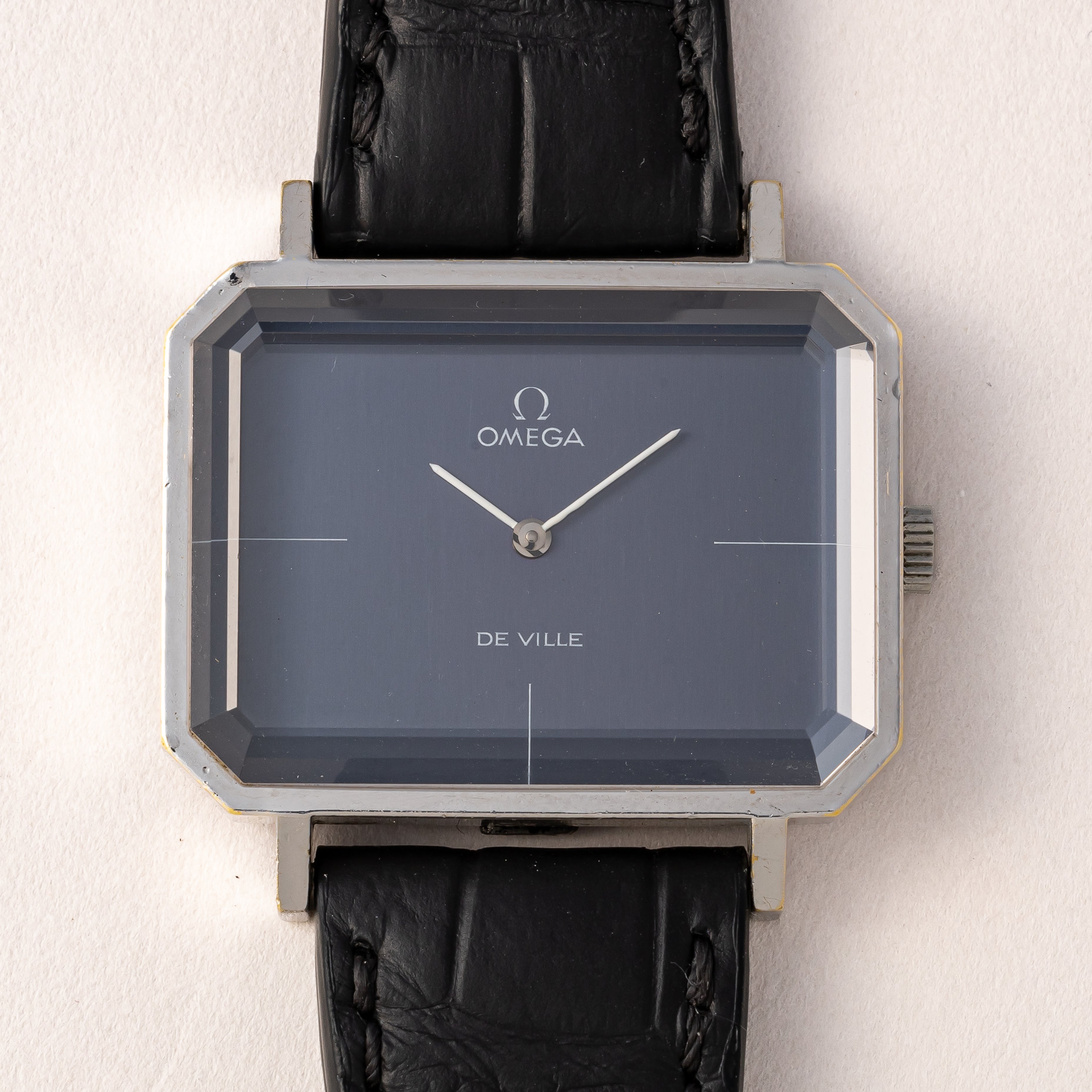 オメガ デ・ヴィル 角型 ブルーダイヤル 1973年製 手巻き カットガラス Ref.5110379