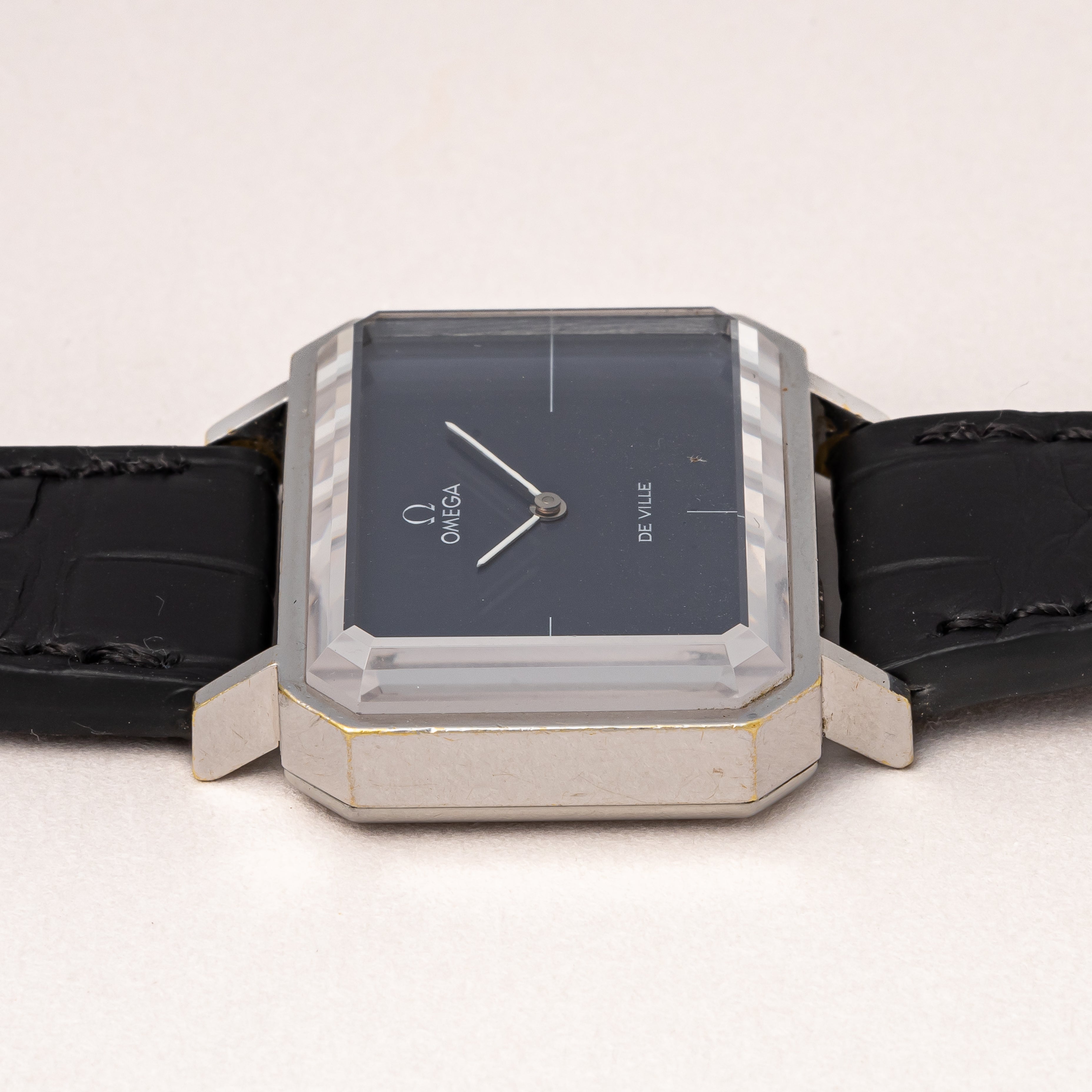 オメガ デ・ヴィル 角型 ブルーダイヤル 1973年製 手巻き カットガラス Ref.5110379
