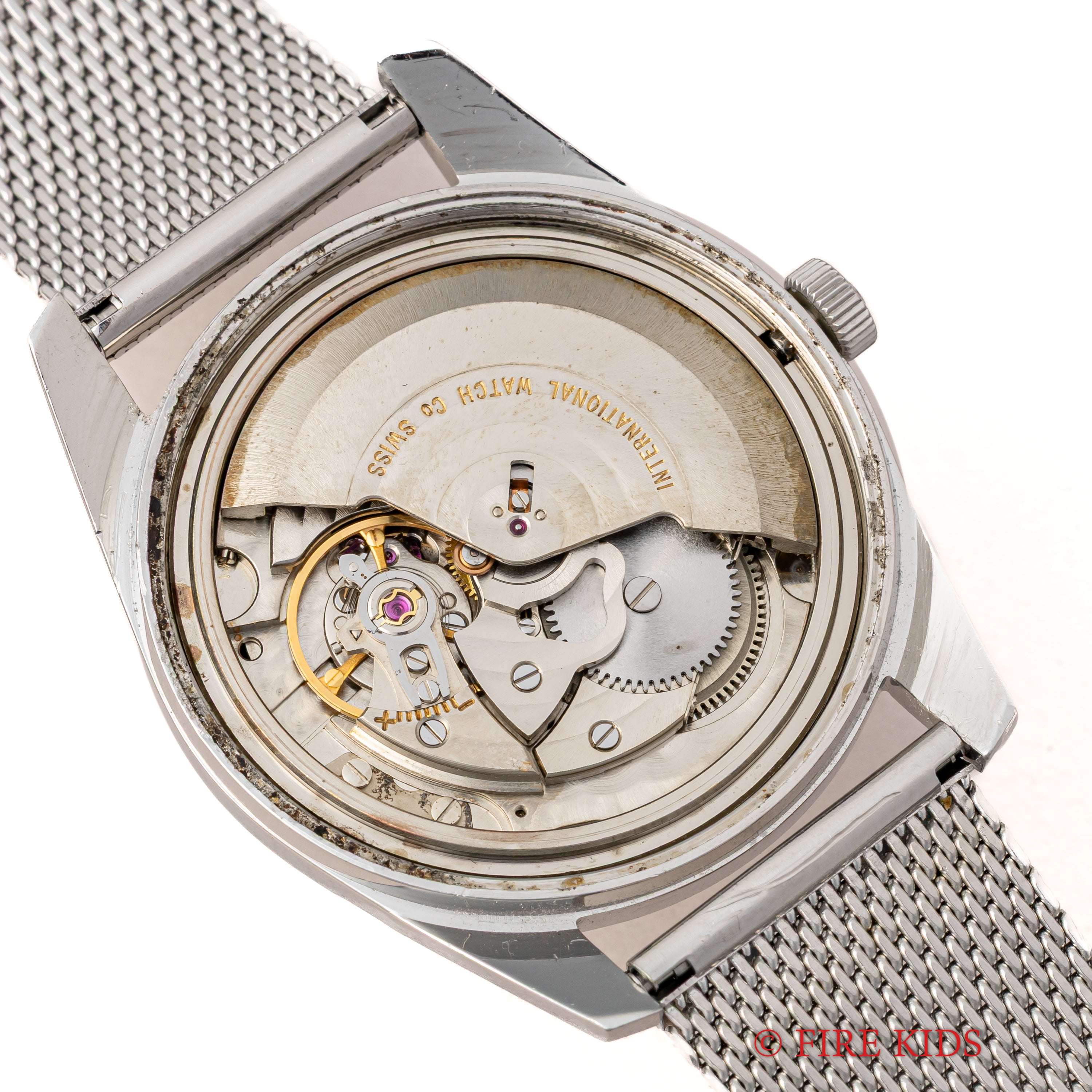 IWC ラウンドケース 1972年製 Ref.820AD ペラトン式自動巻き Cal.8541B 純正メッシュブレス