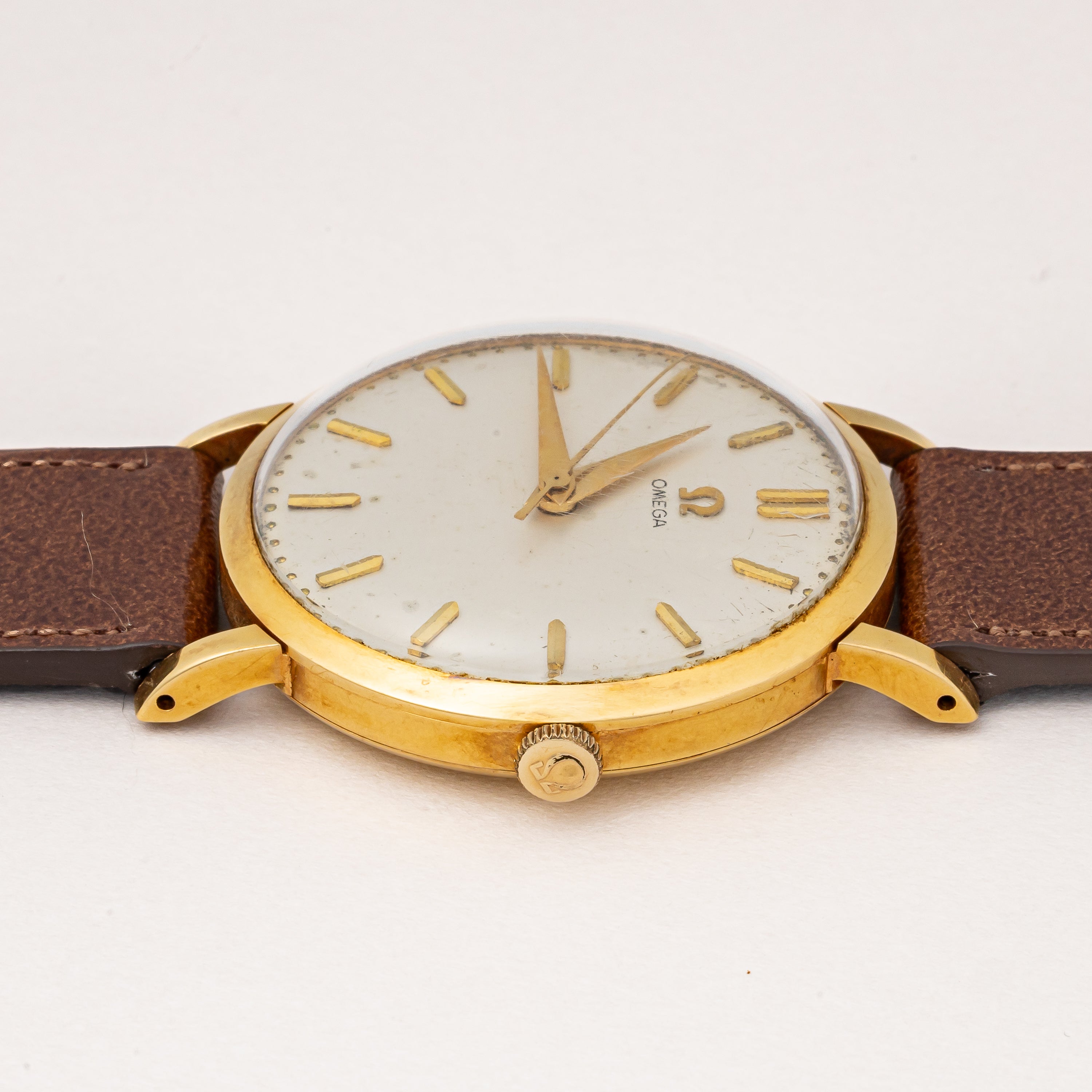 オメガ 30mmキャリバー 18金無垢 1958年製 手巻き Cal.284 センターセコンド