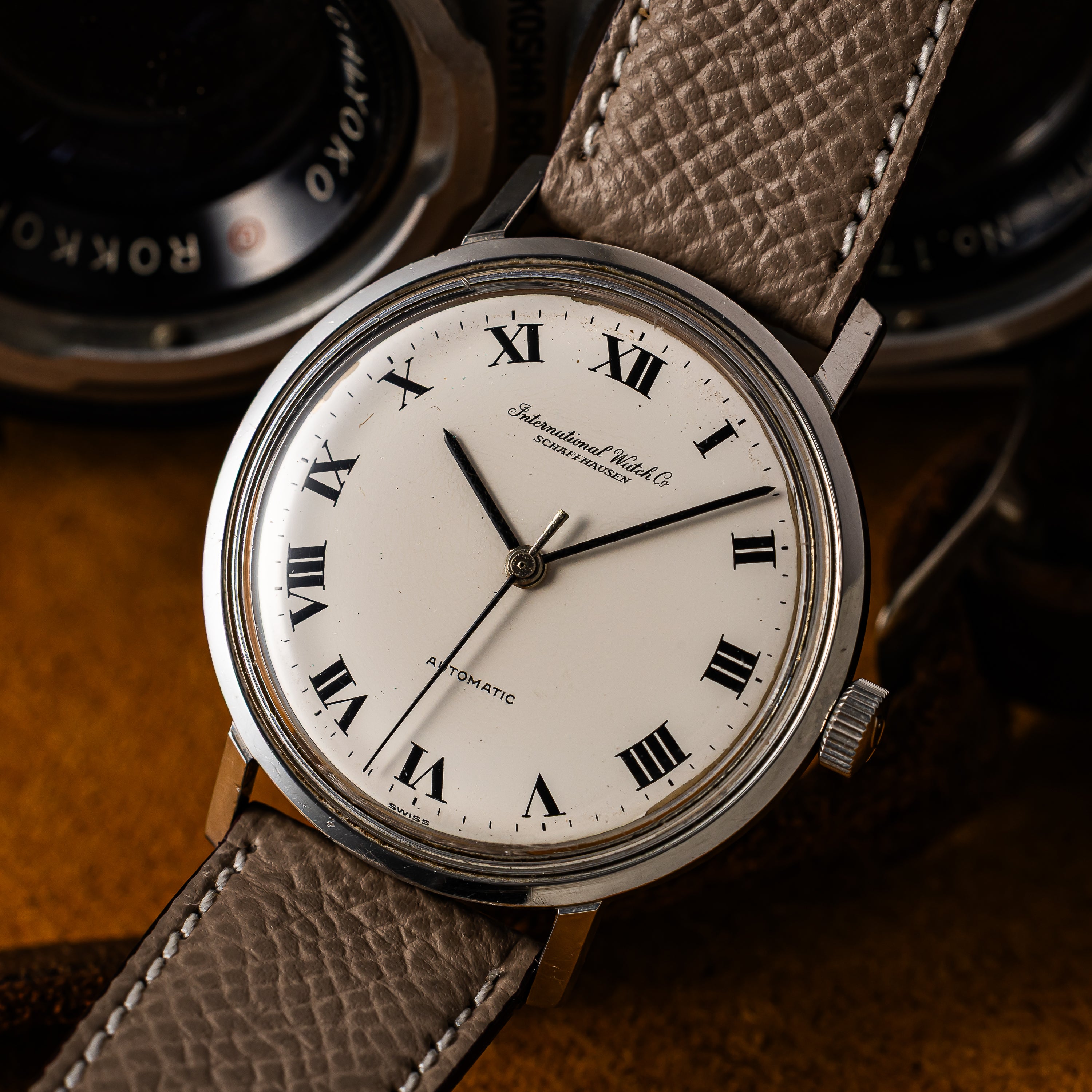 IWC 1977年製 ホワイトローマンダイヤル ペラトン式自動巻き Cal.854B ノンデイト 箱付き