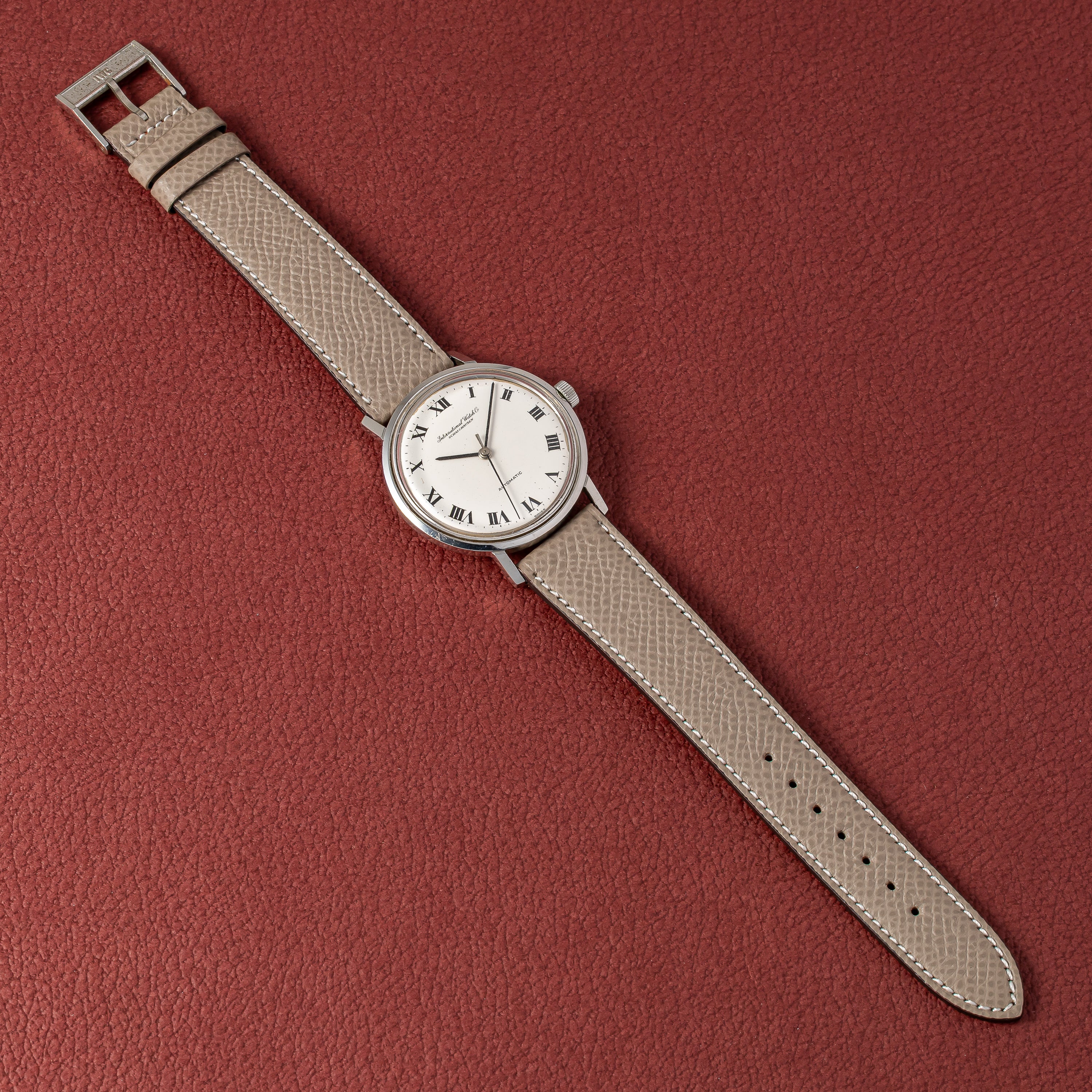 IWC 1977年製 ホワイトローマンダイヤル ペラトン式自動巻き Cal.854B ノンデイト 箱付き