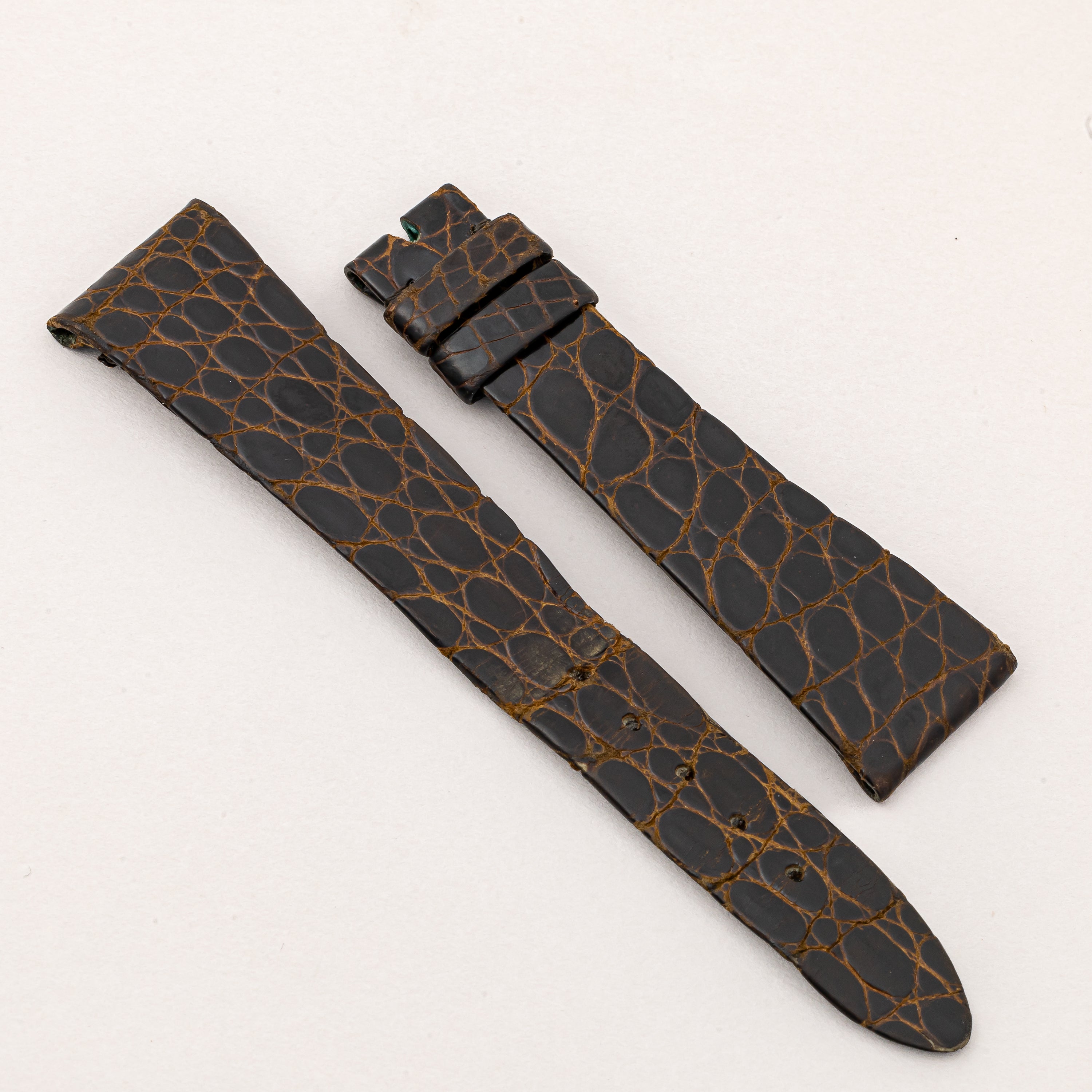 ジャガー・ルクルト 18金無垢クッションケース 1980年代製 Ref.9132 21 純正GF尾錠付き