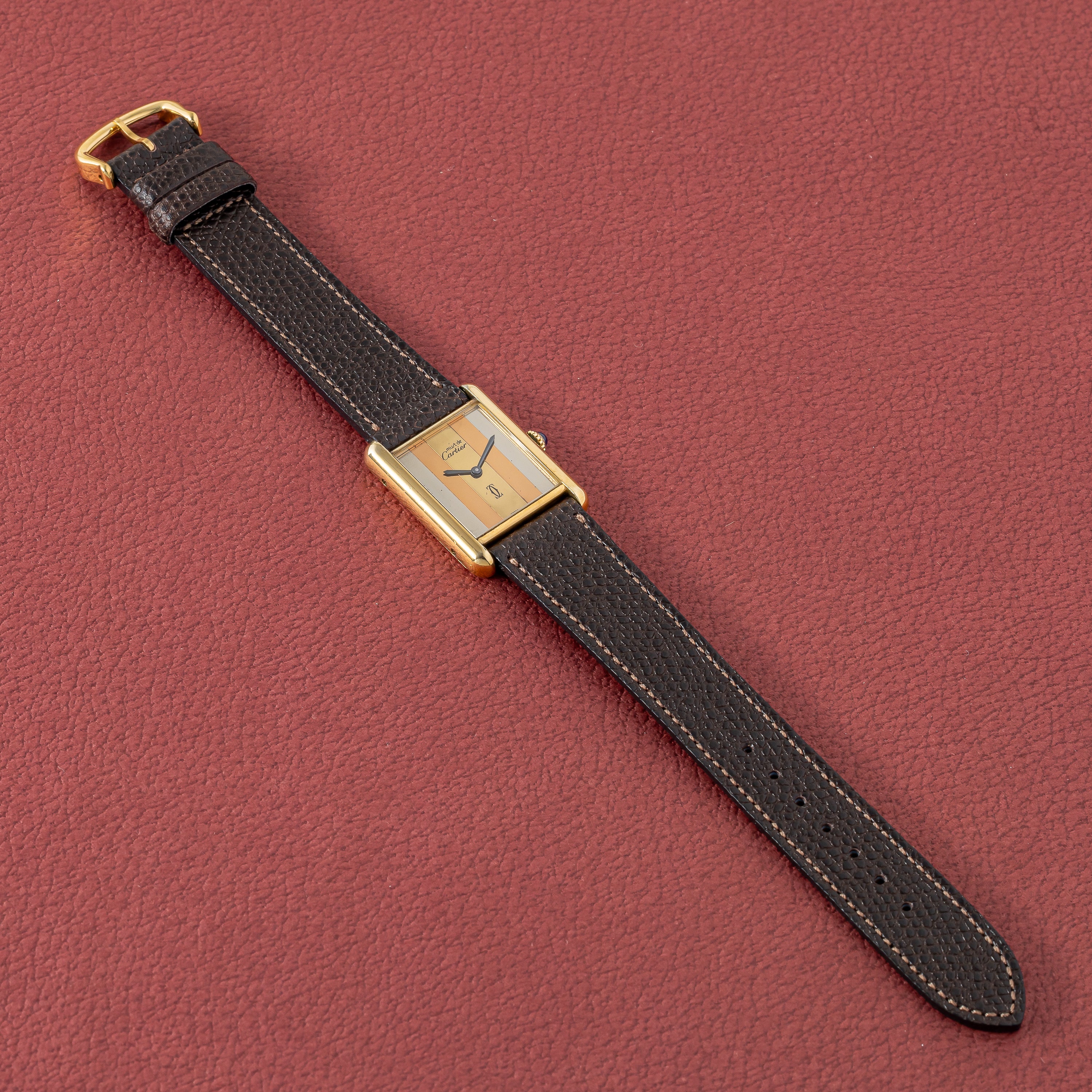 カルティエ マストタンク 1980年代製 LMサイズ 手巻き トリニティダイヤル 純正尾錠付き
