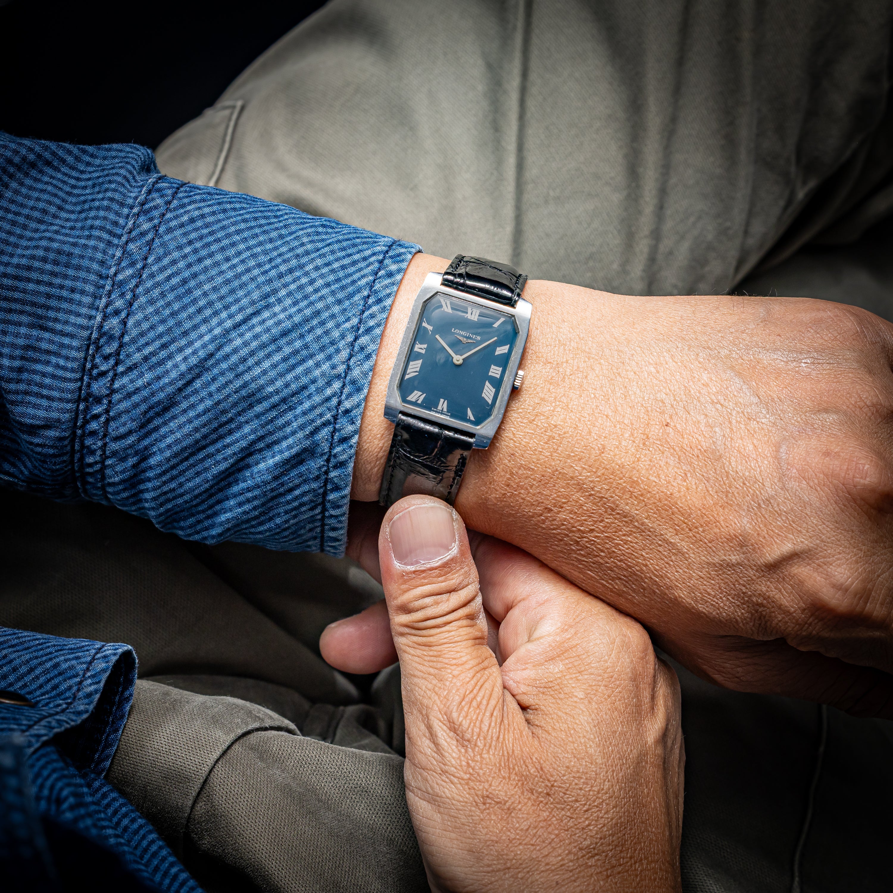 ロンジン レクタンギュラー 手巻き ブルーダイアル 1970年代製 Ref.8471-3 Cal.428
