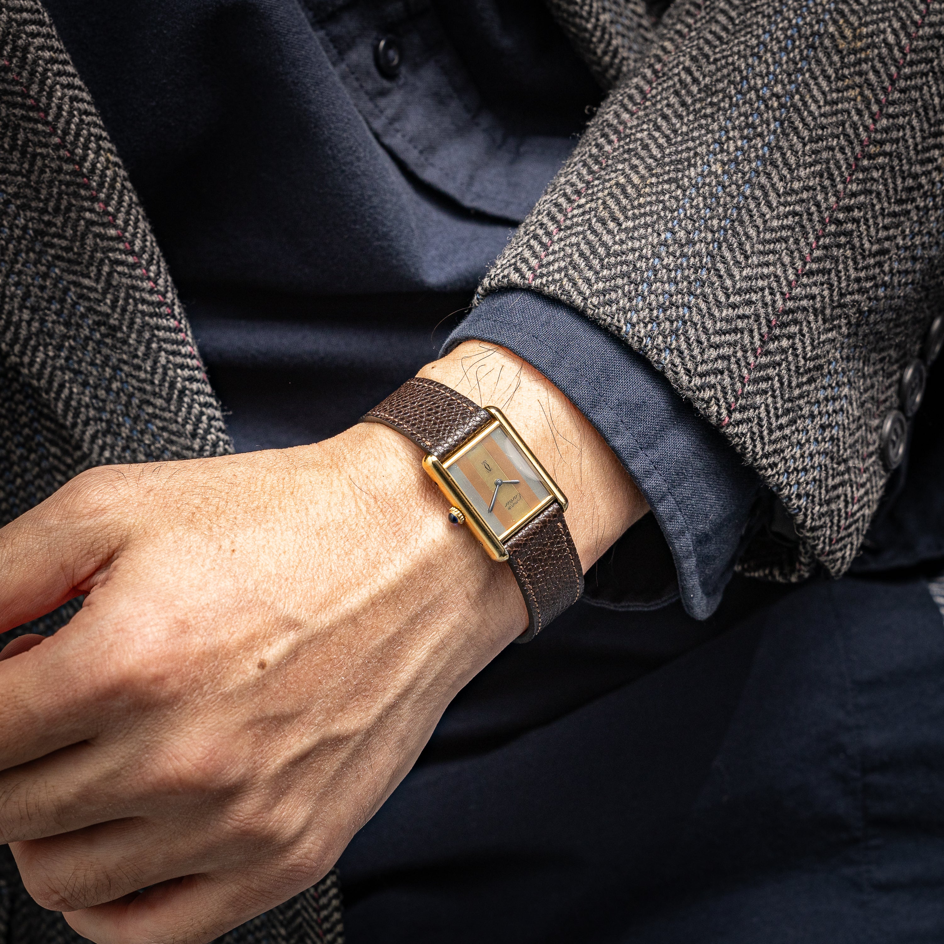 カルティエ マストタンク 1980年代製 LMサイズ 手巻き トリニティダイヤル 純正尾錠付き