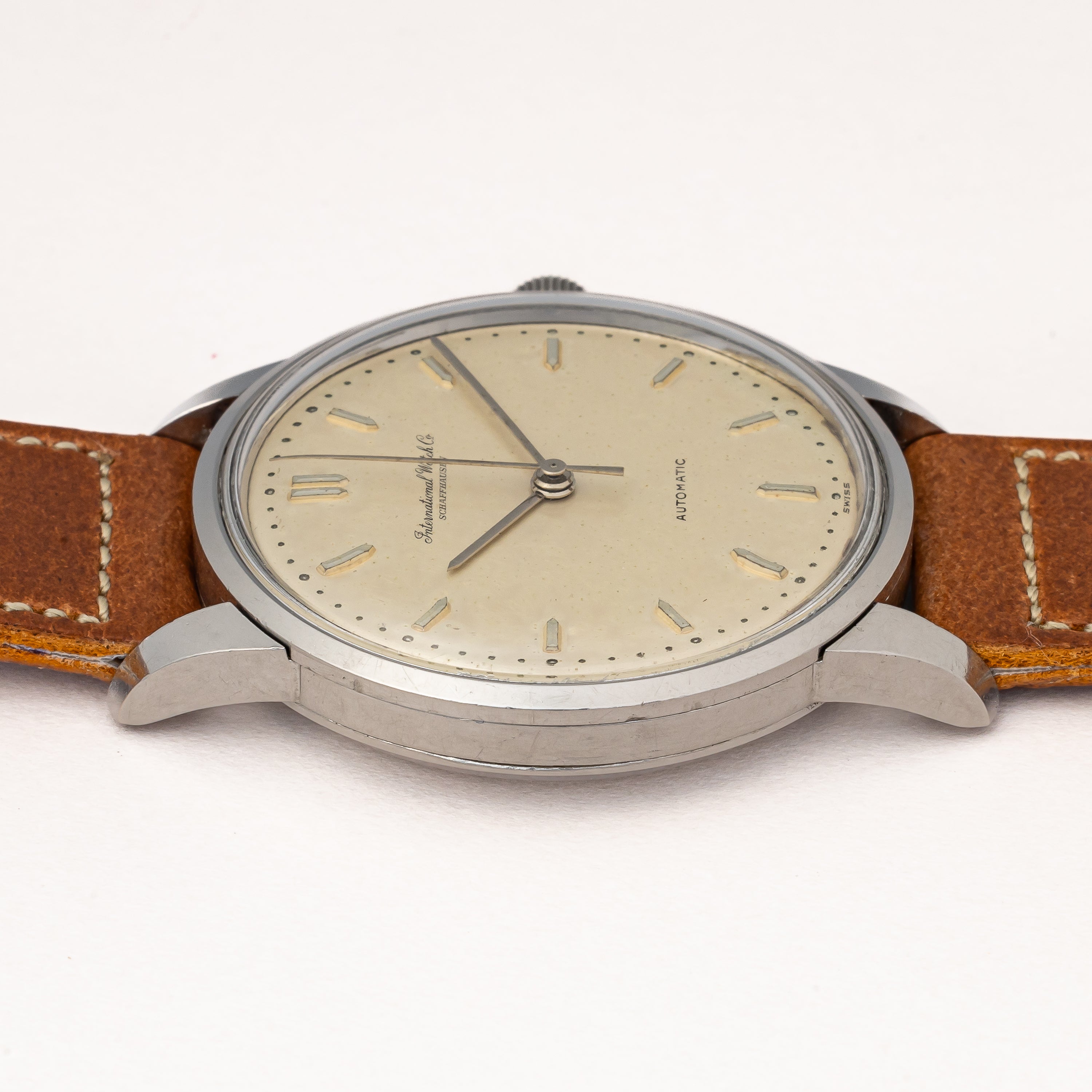 IWC ラウンドケース 1962年製 ペラトン式自動巻き Cal.853 ノンデイト お魚リューズ