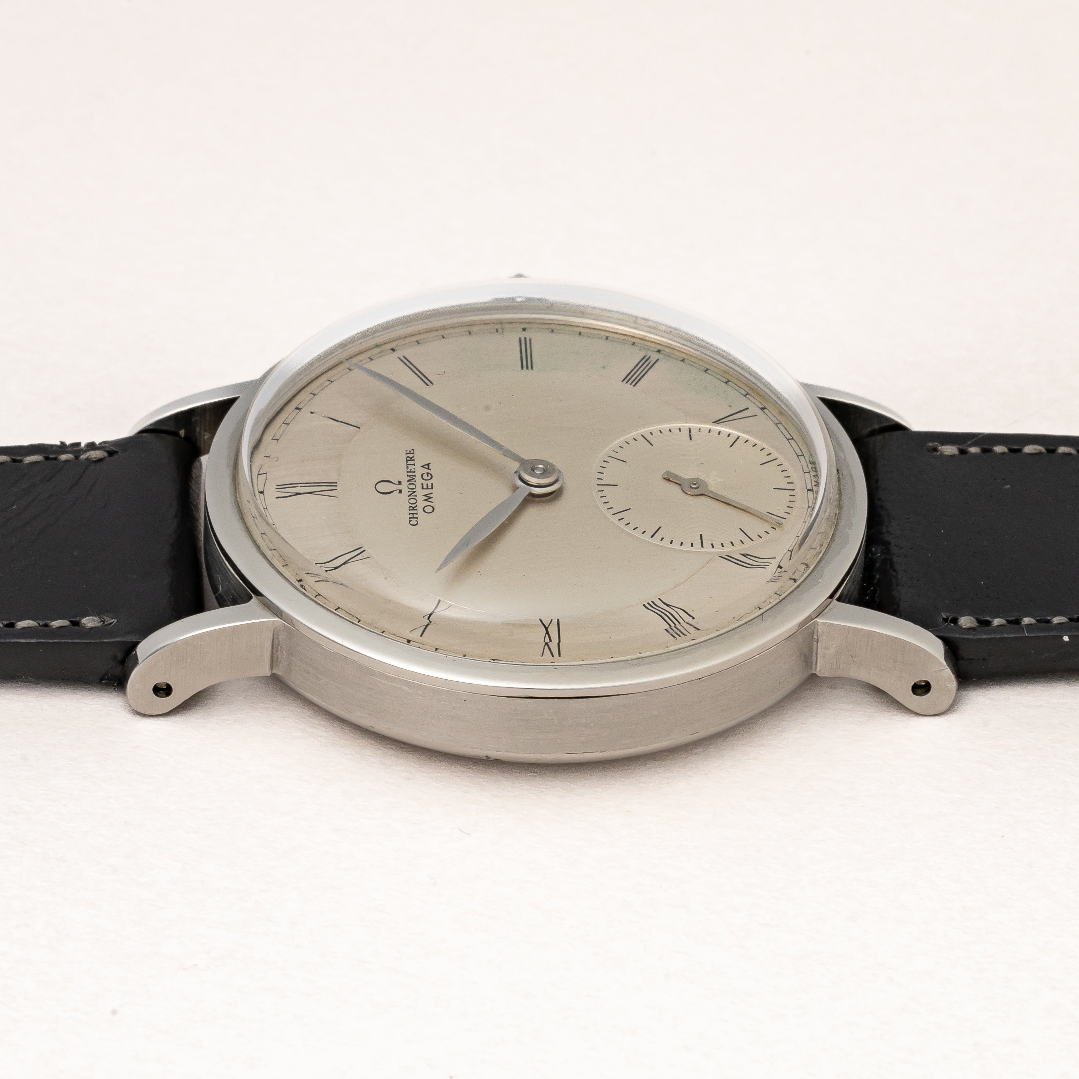 オメガ 30mmキャリバー クロノメーター 1944~46年製 Ref.2364-3 Cal.30T2RG 純正尾錠付き