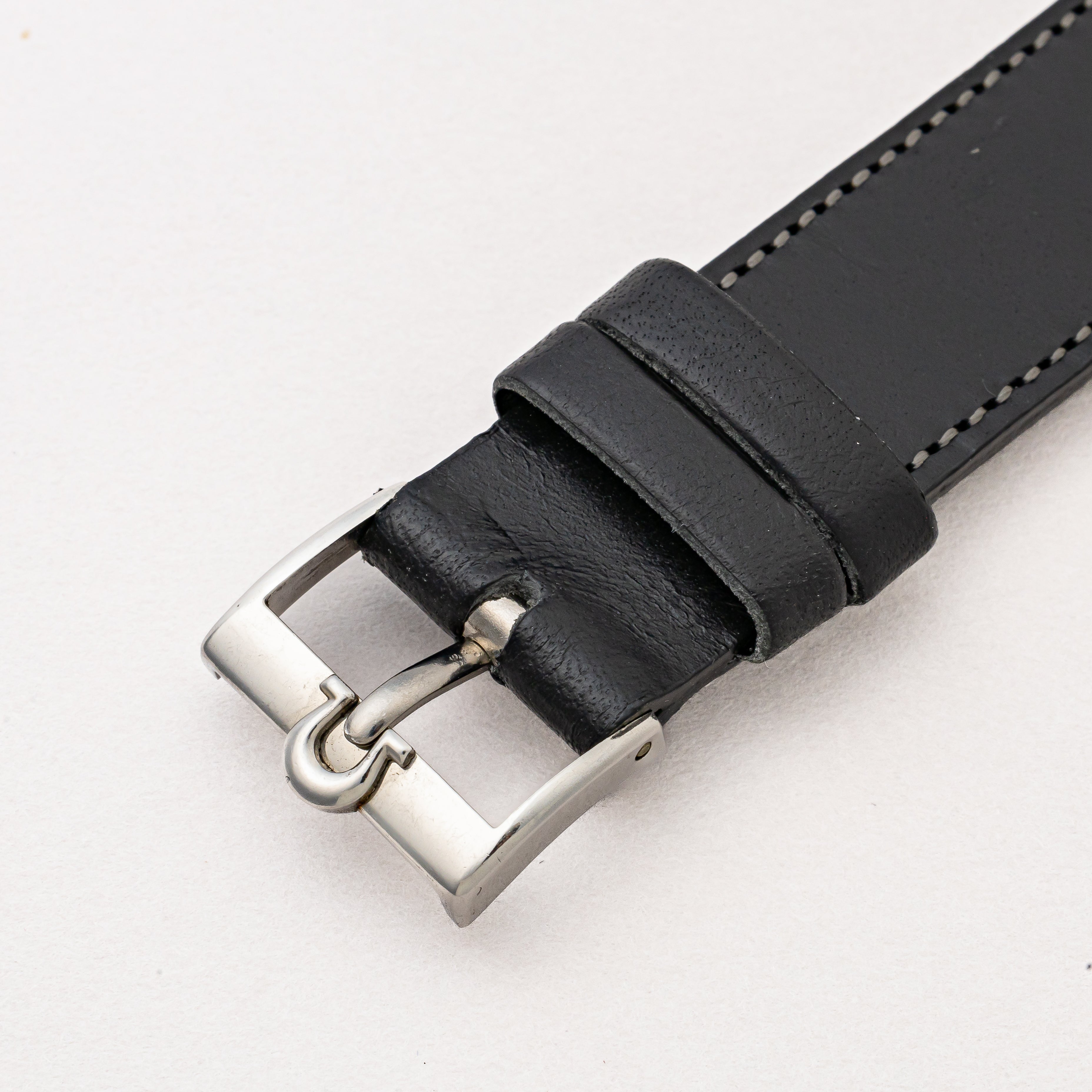 オメガ 30mmキャリバー クロノメーター 1944~46年製 Ref.2364-3 Cal.30T2RG 純正尾錠付き