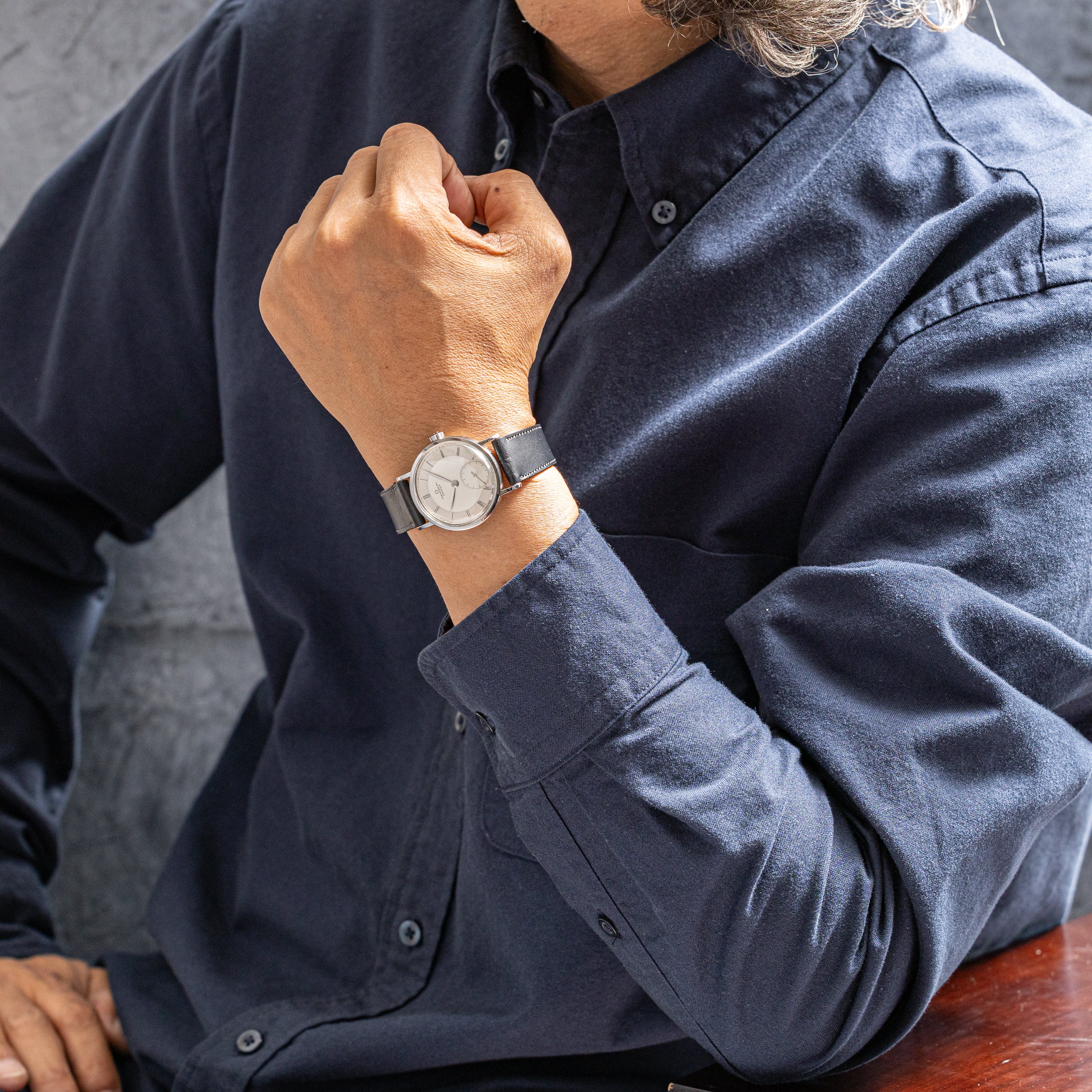 オメガ 30mmキャリバー クロノメーター 1944~46年製 Ref.2364-3 Cal.30T2RG 純正尾錠付き