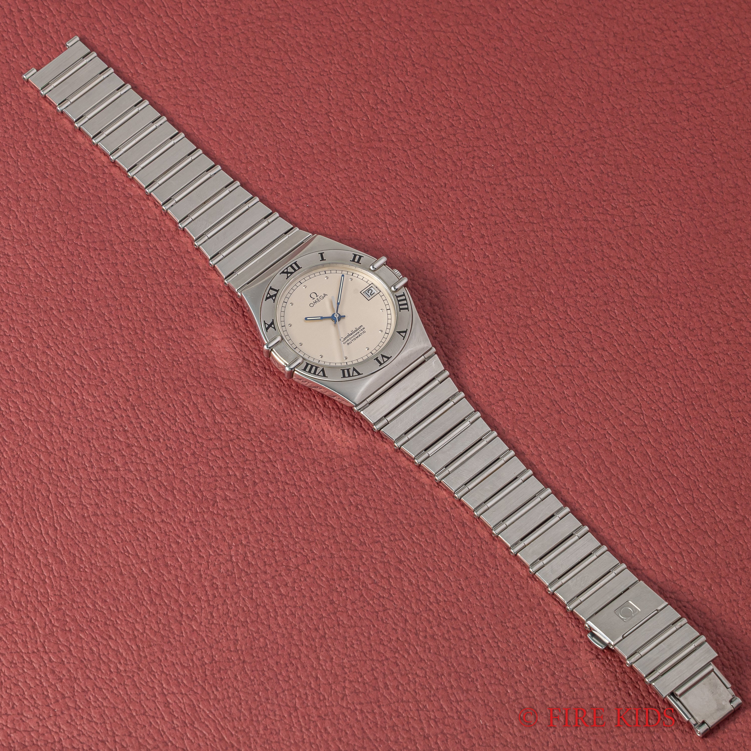 オメガ コンステレーション 1984年製 自動巻き クロノメーター シルバーダイヤル ギャラ付き