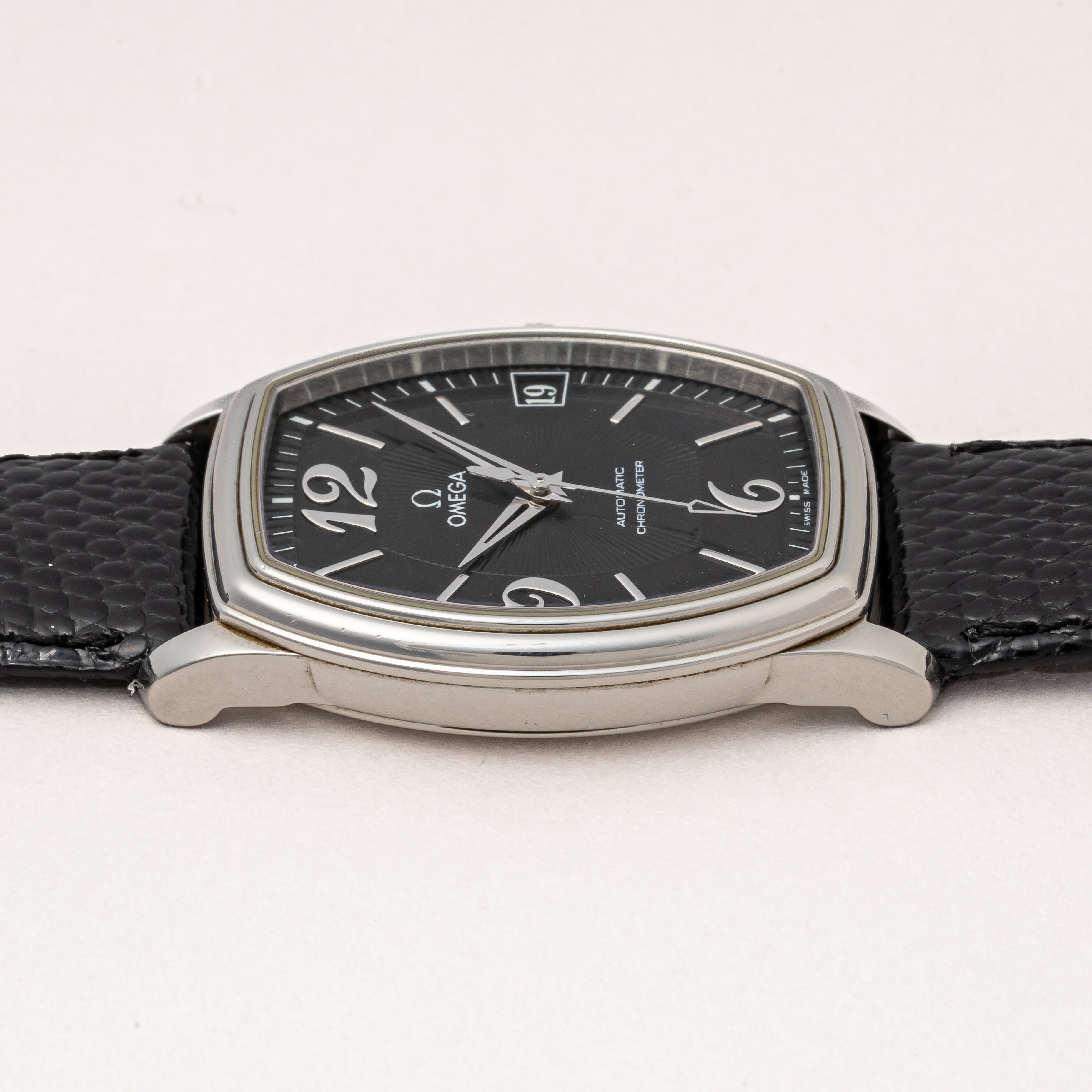 オメガ デ・ヴィル プレステージ クロノメーター 自動巻 トノーケース 1999年製 純正尾錠