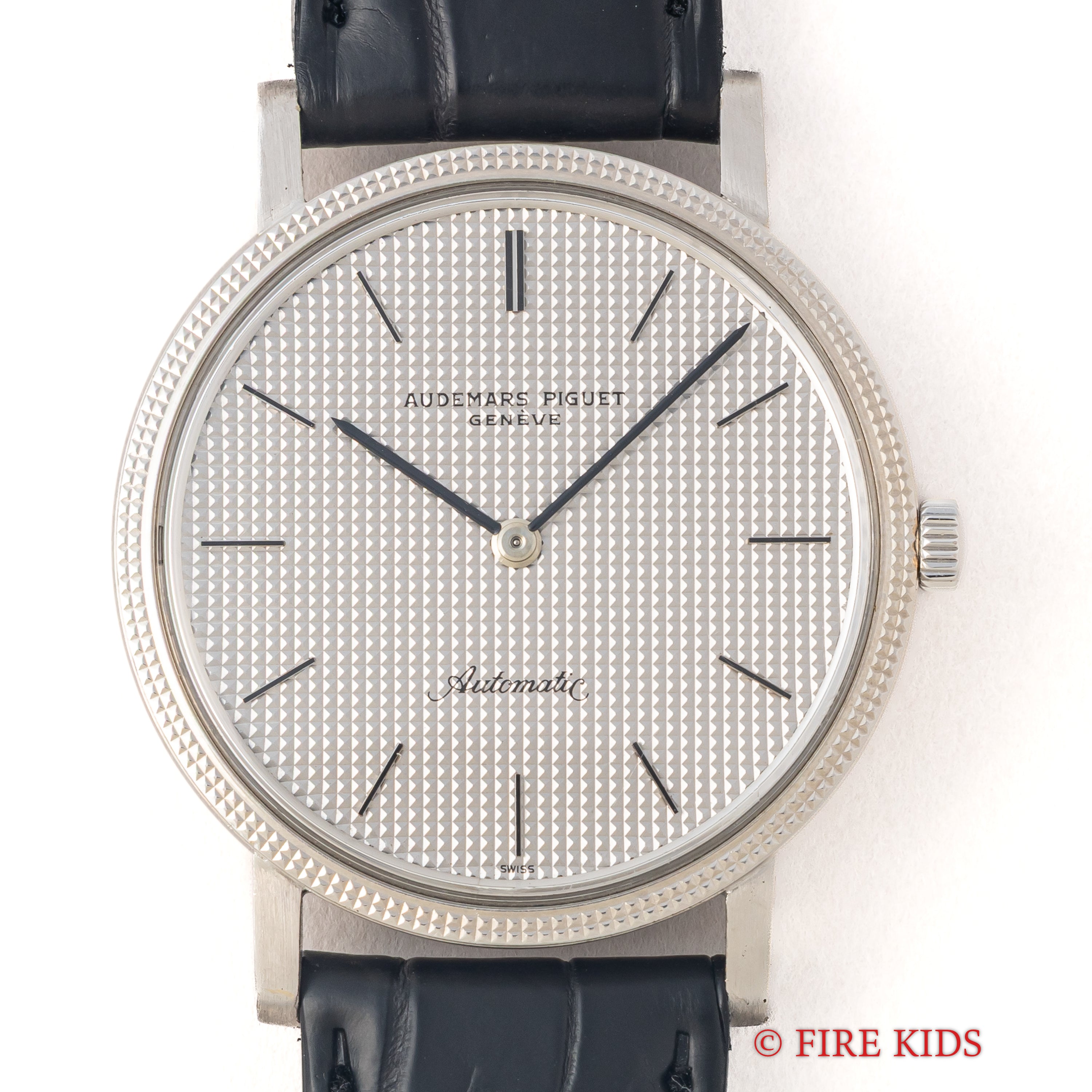 オーデマ・ピゲ ホブネイル 18金無垢ホワイトゴールド 1970年代製 自動巻 Cal.K2120 純正18KWG尾錠