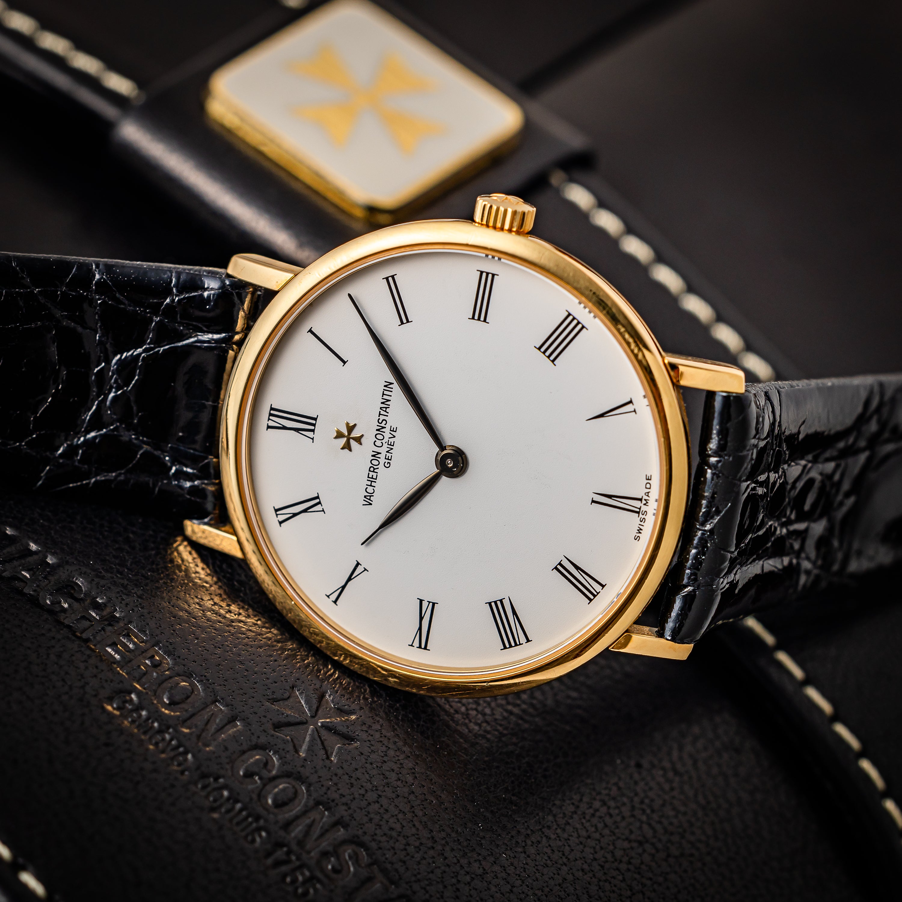 ヴァシュロン・コンスタンタン ラウンドケース 1990年代製 Ref.31039 18金イエローゴールド エッセンシャル ローマンダイヤル 箱、ギャラ付き
