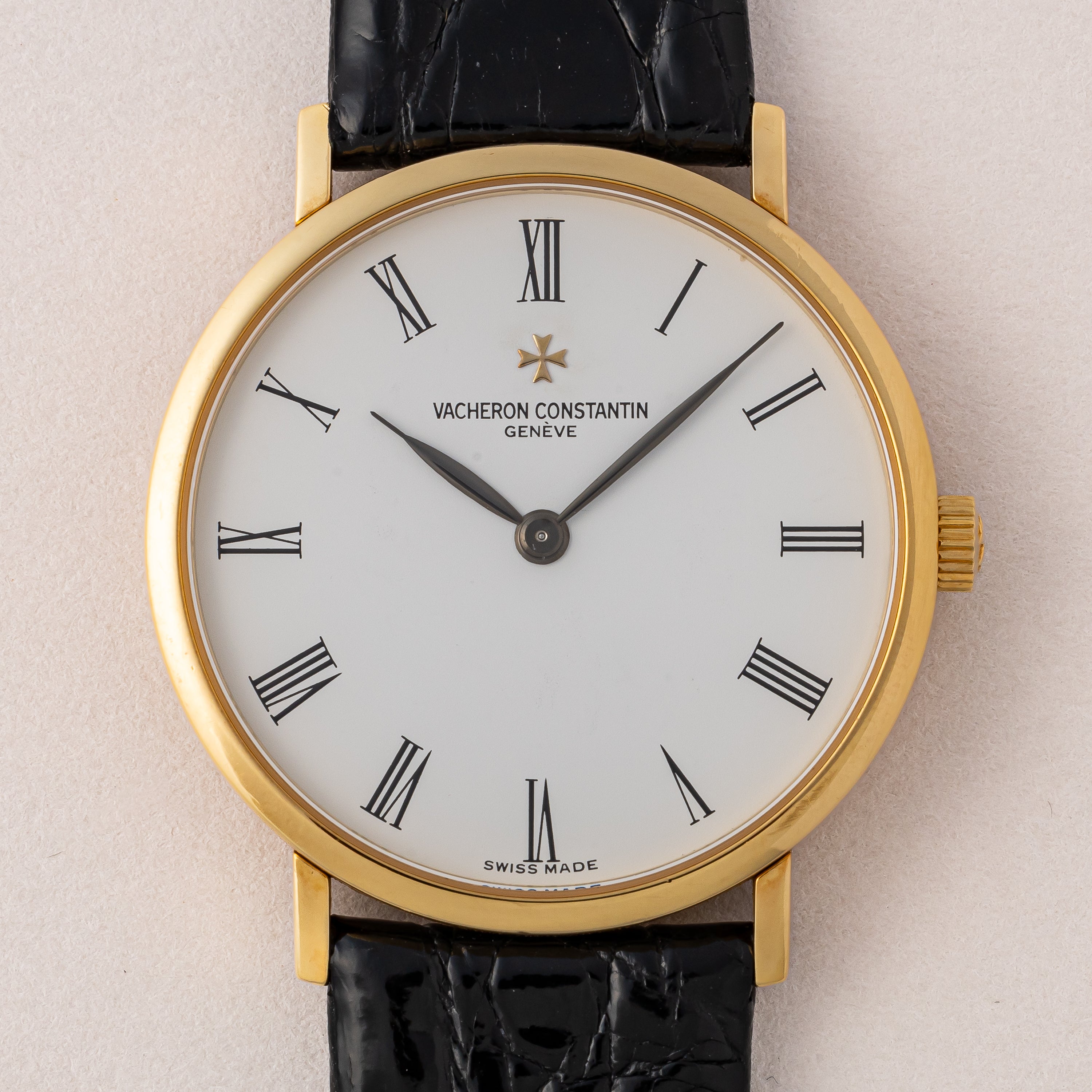 ヴァシュロン・コンスタンタン ラウンドケース 1990年代製 Ref.31039 18金イエローゴールド エッセンシャル ローマンダイヤル 箱、ギャラ付き