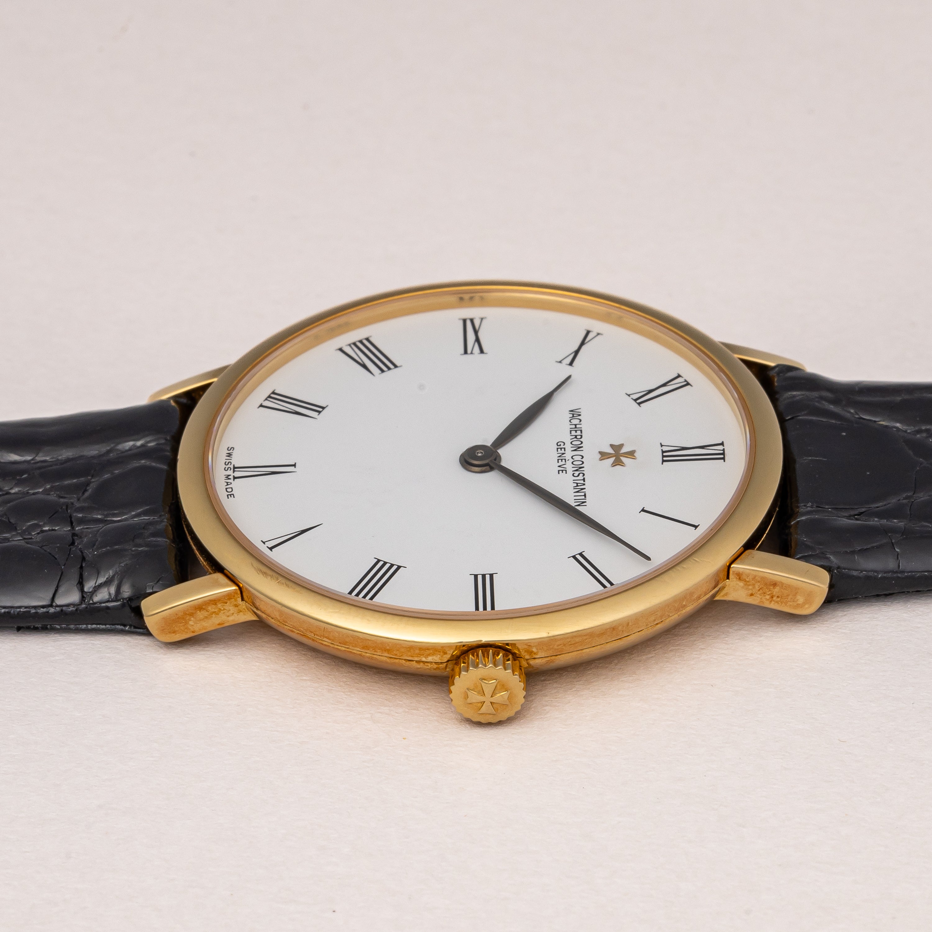 ヴァシュロン・コンスタンタン ラウンドケース 1990年代製 Ref.31039 18金イエローゴールド エッセンシャル ローマンダイヤル 箱、ギャラ付き