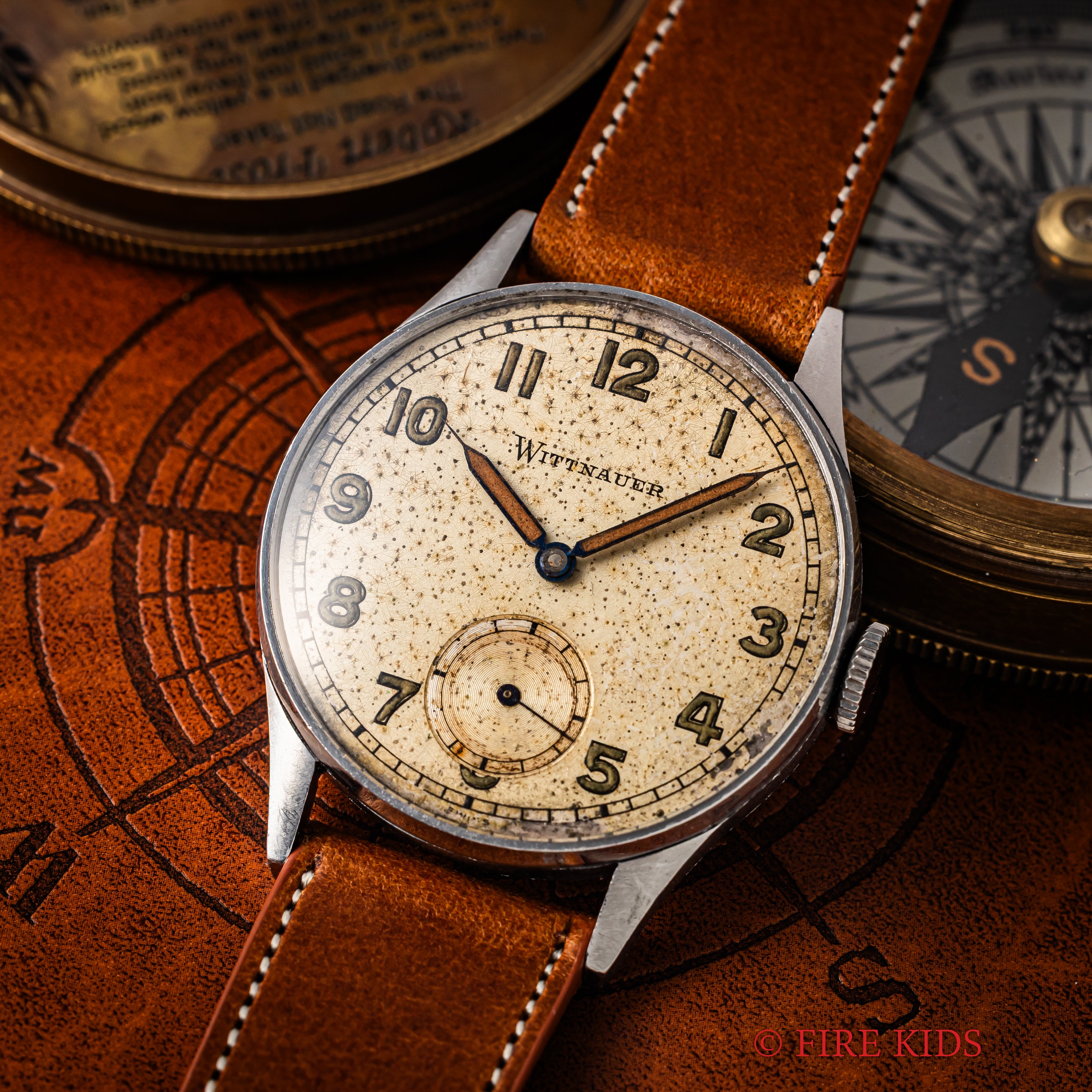 ウィットナー 34.5mm全アラビアラウンドケース 1940年代製 スモールセコンド 手巻き Cal.853