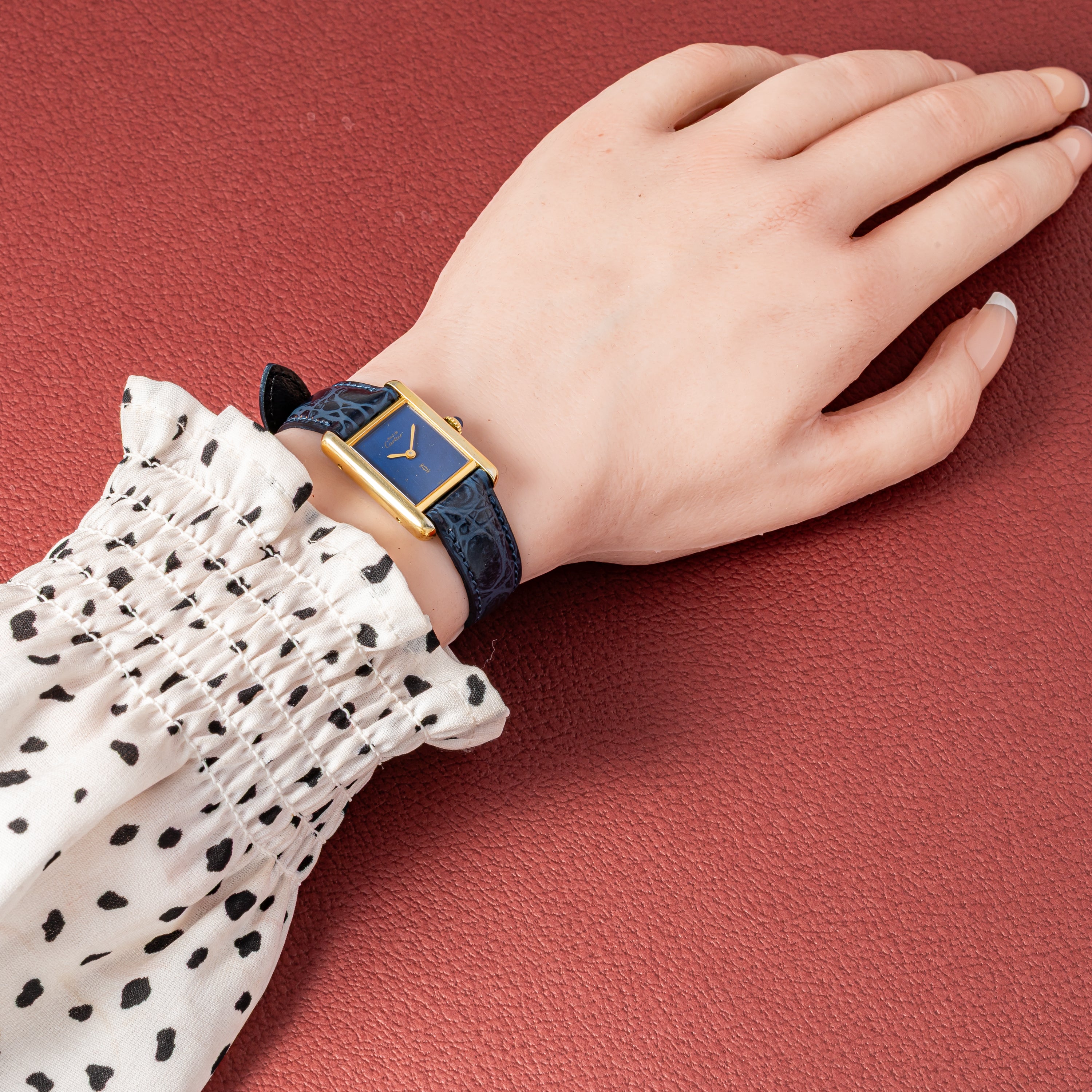 カルティエ マストタンク 1980年代製 SMサイズ 手巻き ラピスブルーダイヤル 純正尾錠付き