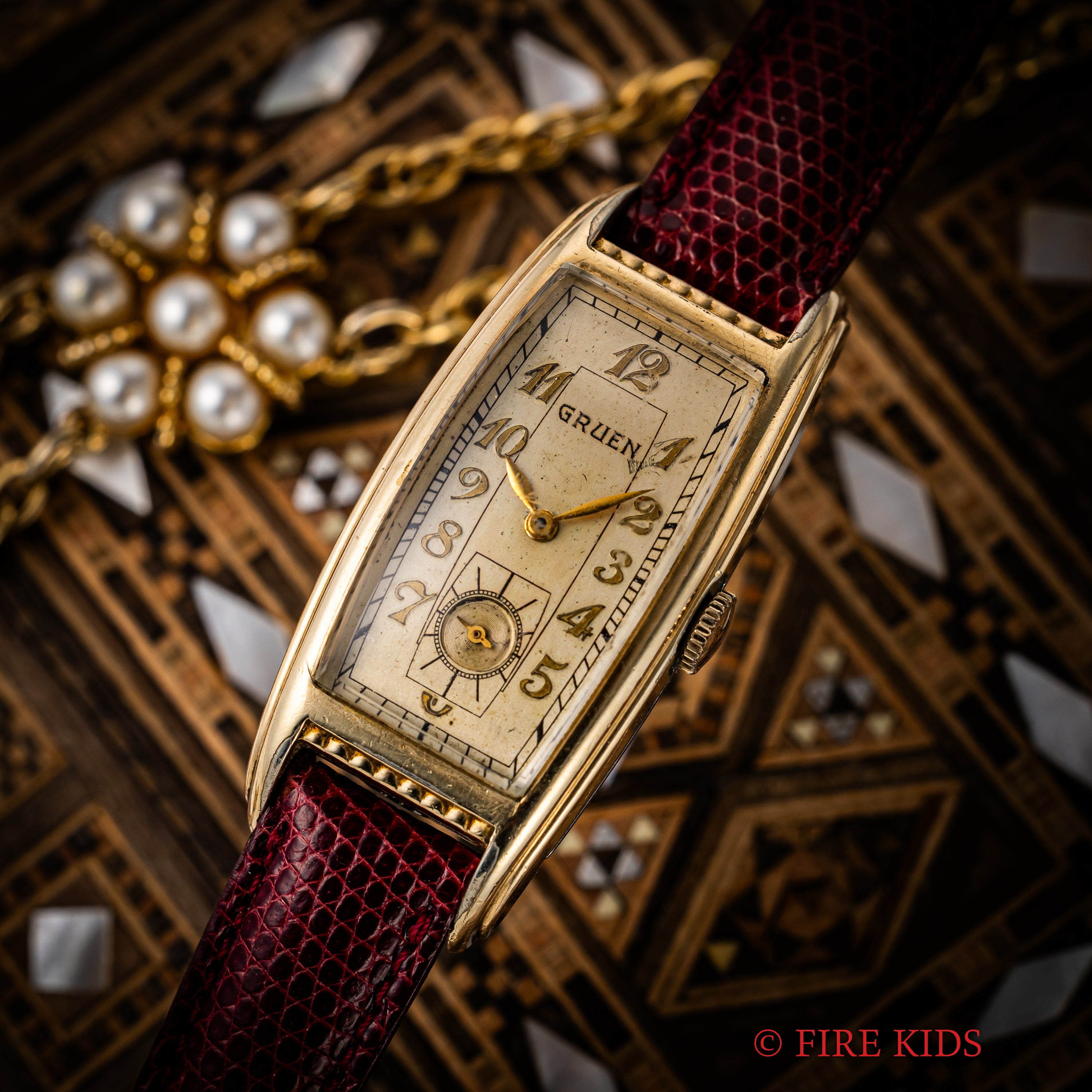 グリュエン 10KGFトノーケース 1930年代製 手巻 Cal.500 ブレゲ数字 USケース