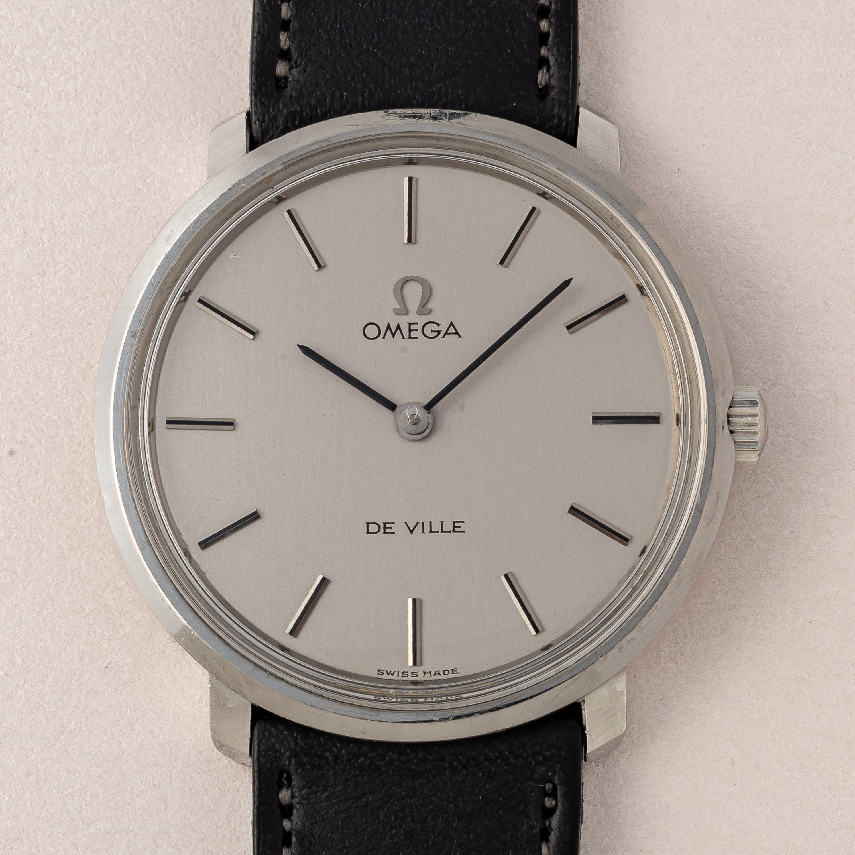 オメガ デ・ヴィル ラウンドケース 1970年代製 ワンピースケース シルバーダイヤル
