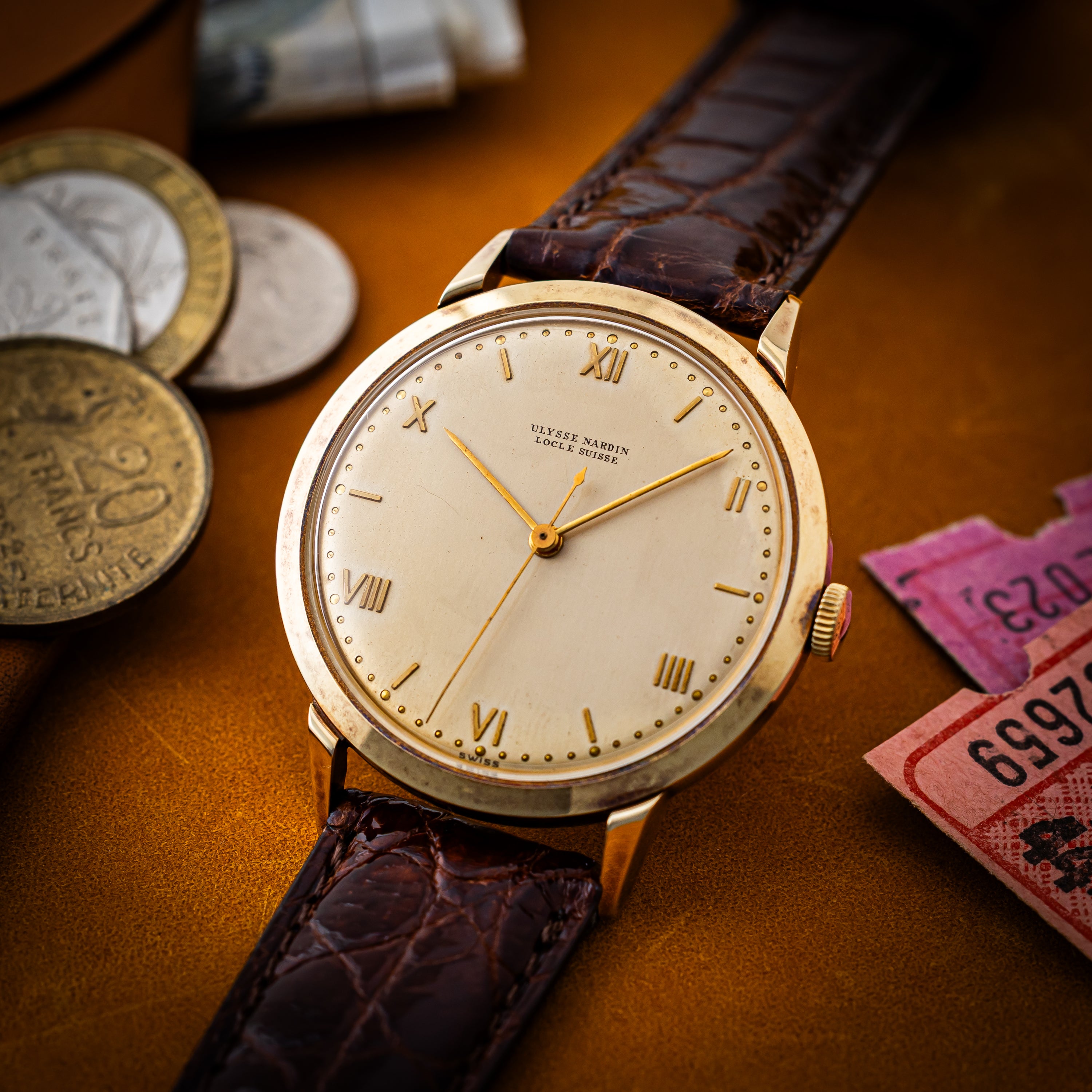 ユリスナルダン 14金無垢イエローゴールドラウンドケース 1950年代製 手巻 出車式センターセコンド