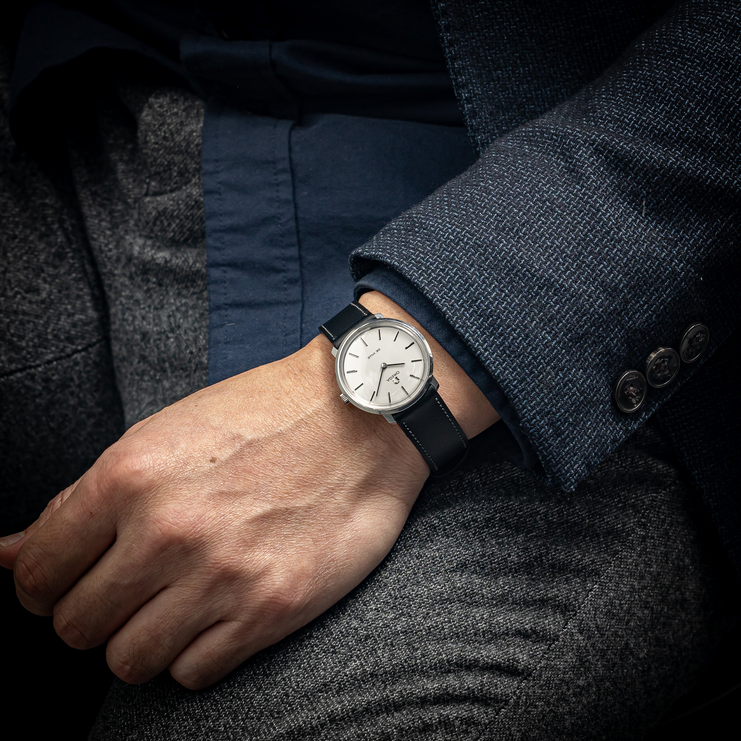 オメガ デ・ヴィル ラウンドケース 1970年代製 ワンピースケース シルバーダイヤル