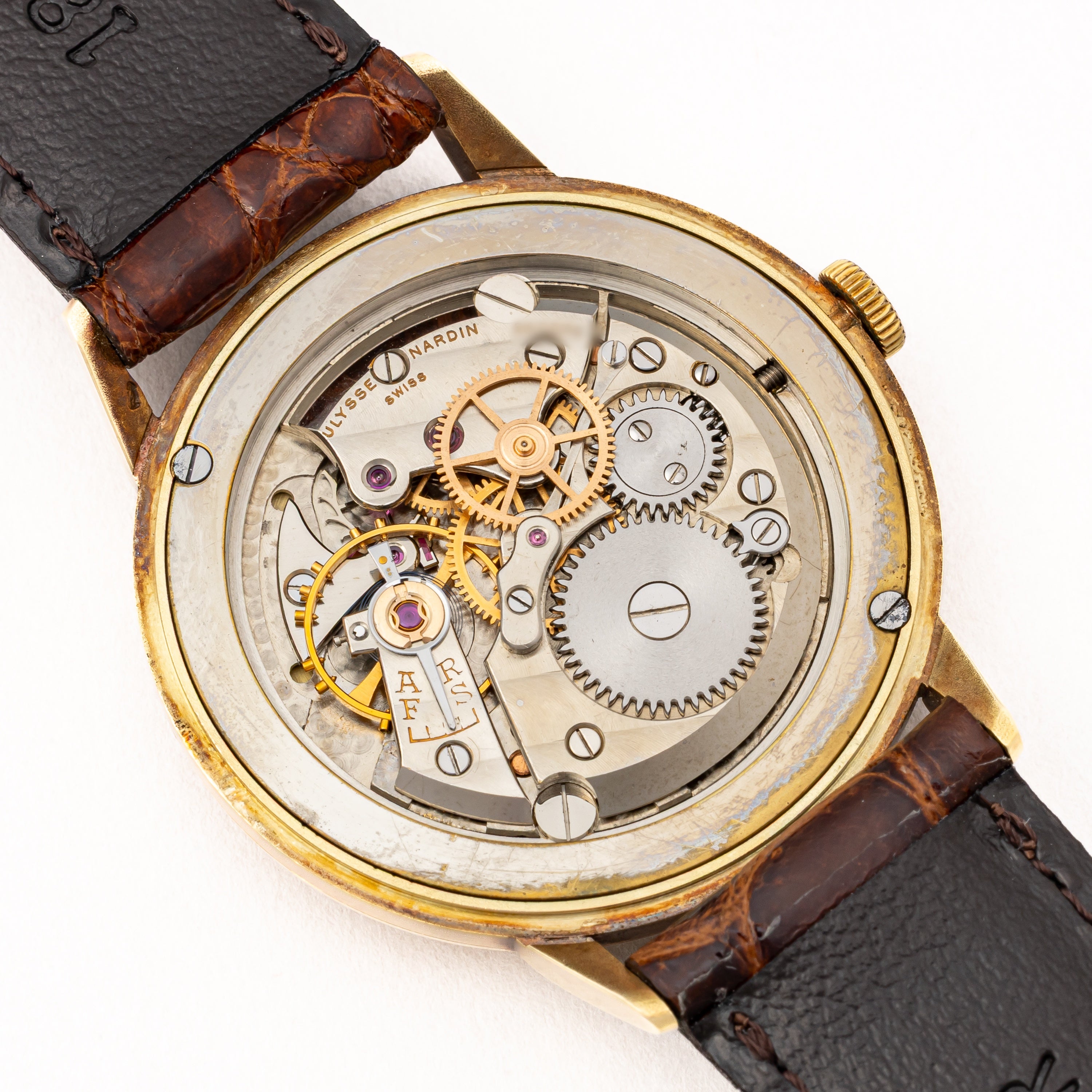 ユリスナルダン 14金無垢イエローゴールドラウンドケース 1950年代製 手巻 出車式センターセコンド