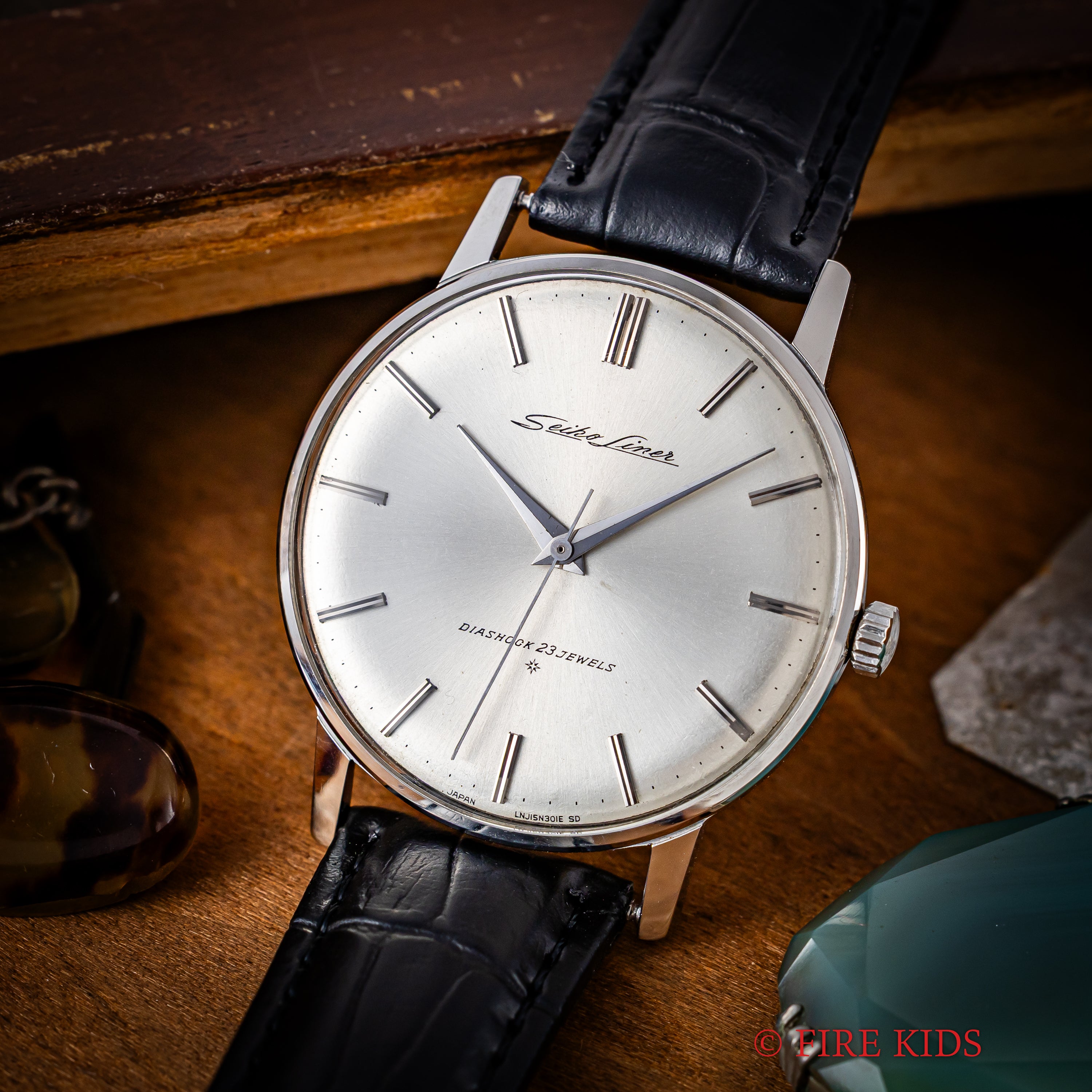 セイコー ライナー SDダイヤル 1963年製 Ref.J15007E 薄型手巻 Cal.3140