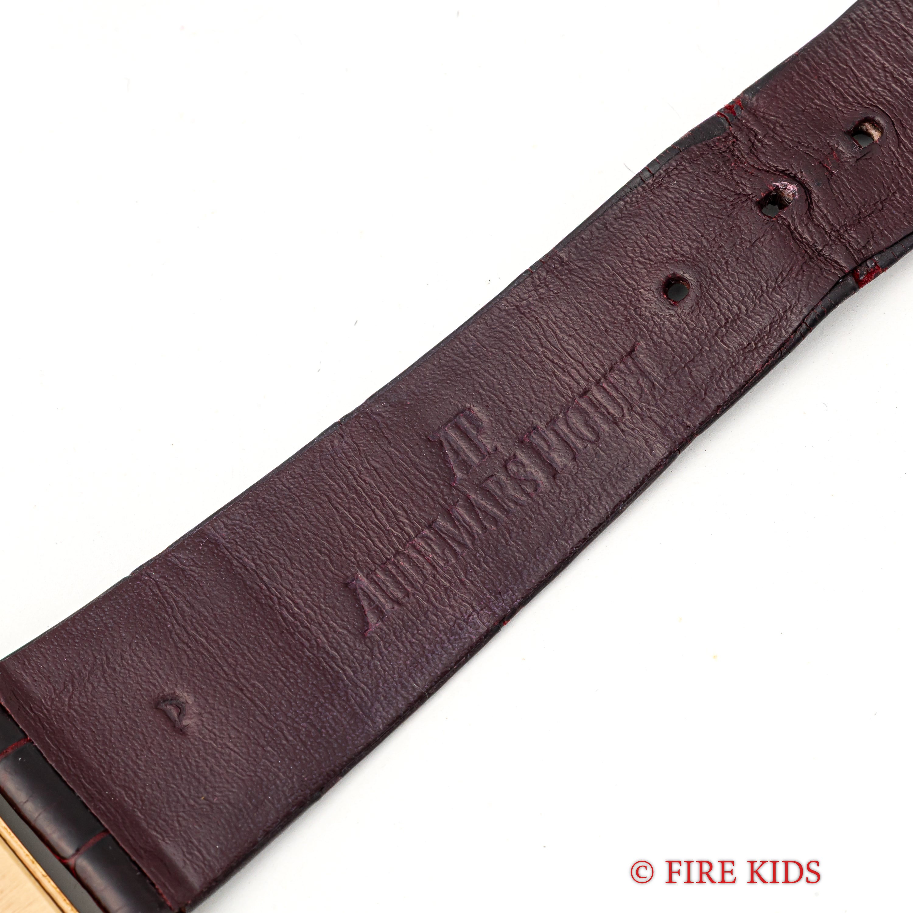 オーデマピゲ スクエア 18金無垢ケース 50本限定 Ref.OR4918/002 純正クロコ革ベルト 純正18金無垢尾錠付