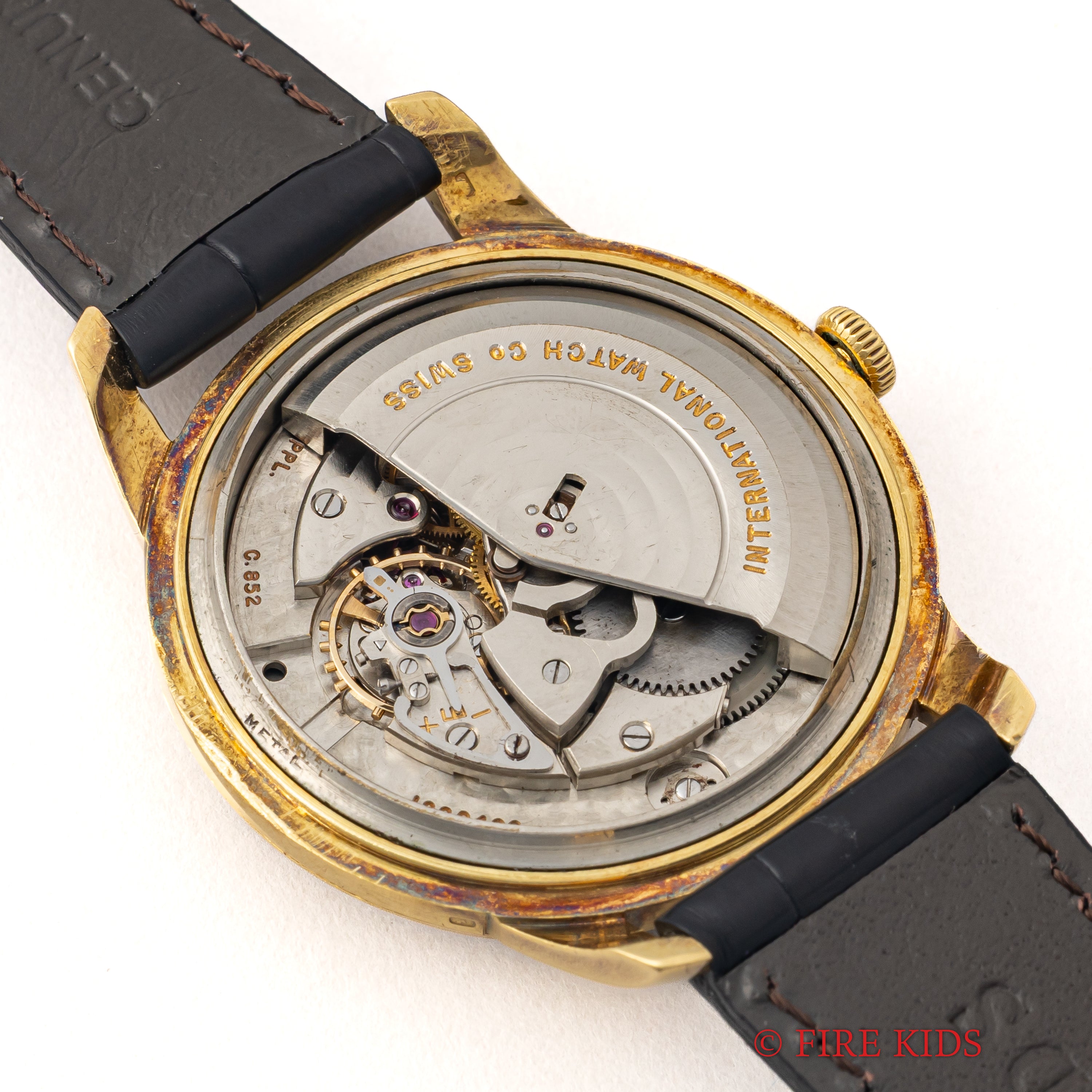 IWC 18金無垢ラウンドケース 1954年製 ブラックミラーダイヤル ペラトン式自動巻Cal.852