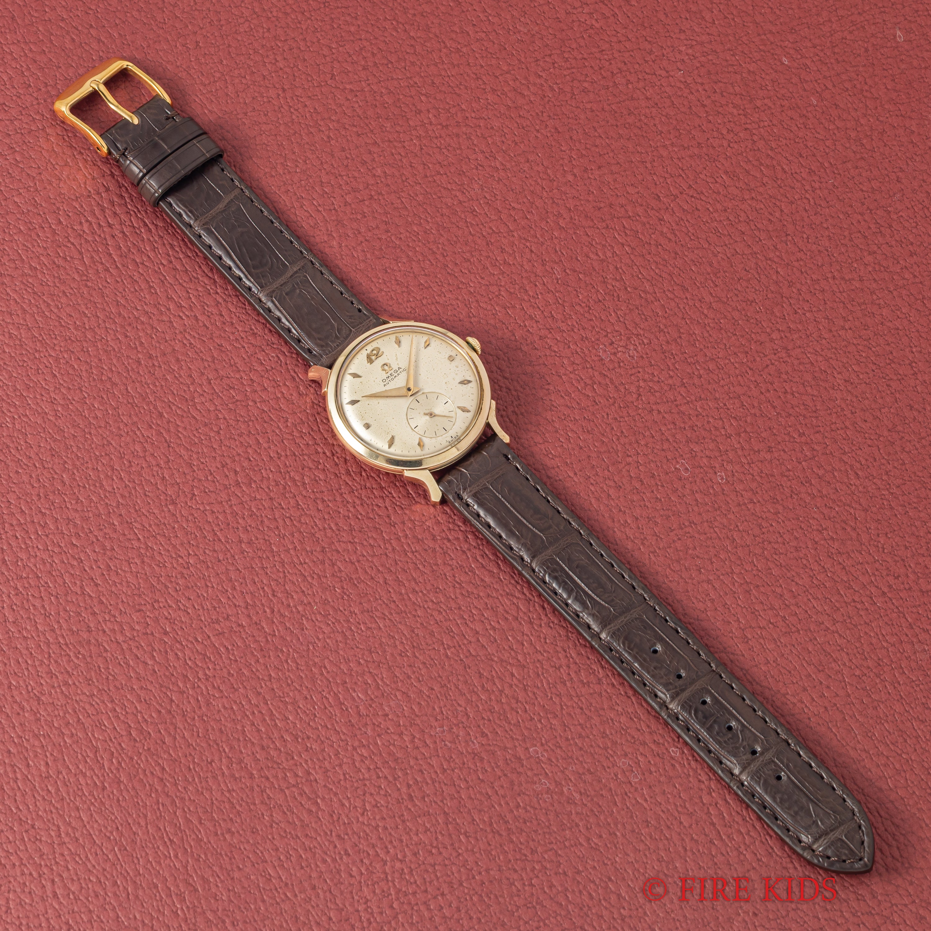 オメガ バンパー式スモールセコンド自動巻 1952年製 14金張り Cal.344 USケース