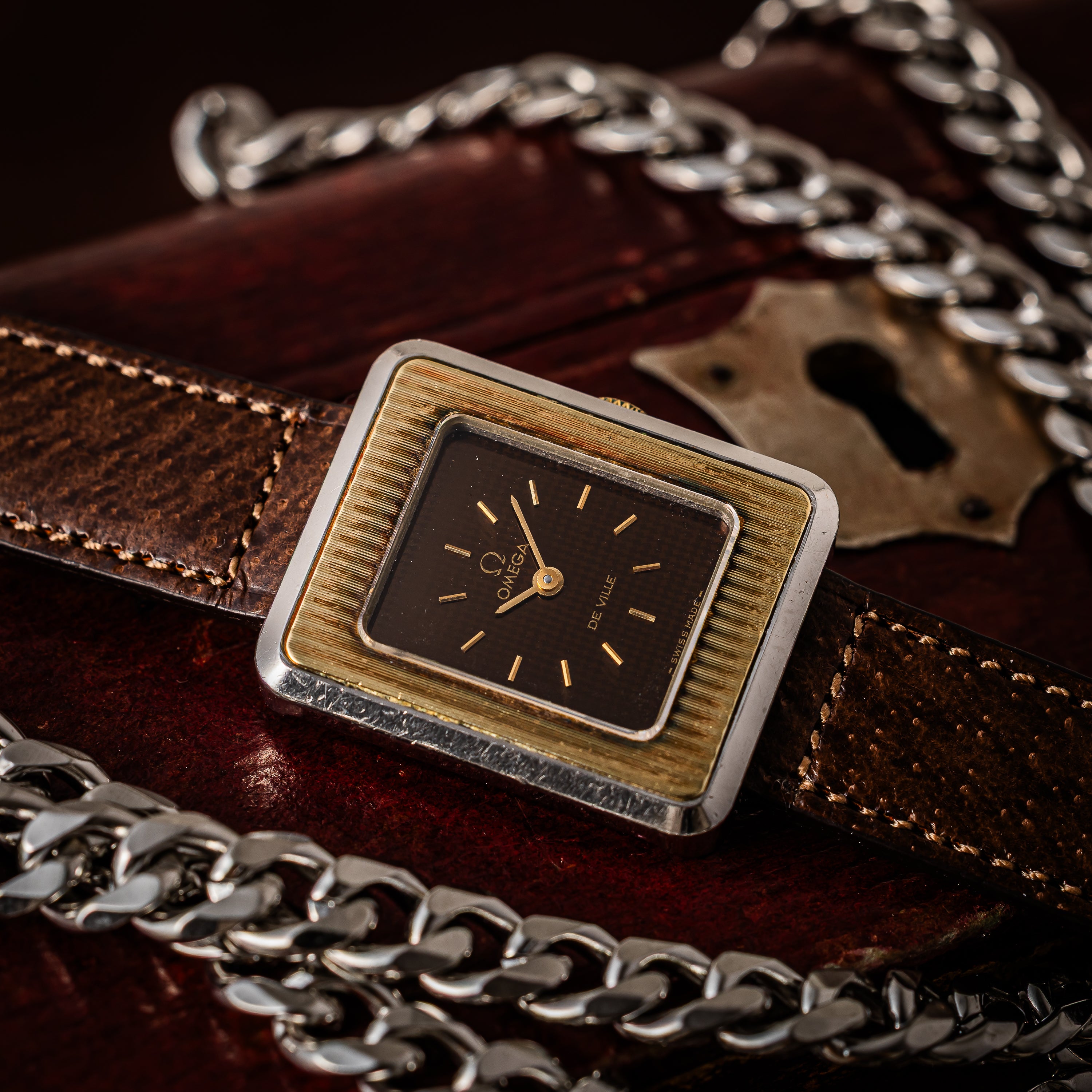 オメガ デ・ヴィル レディース レクタンギュラー コンビ 1978年製 ボルドーダイヤル