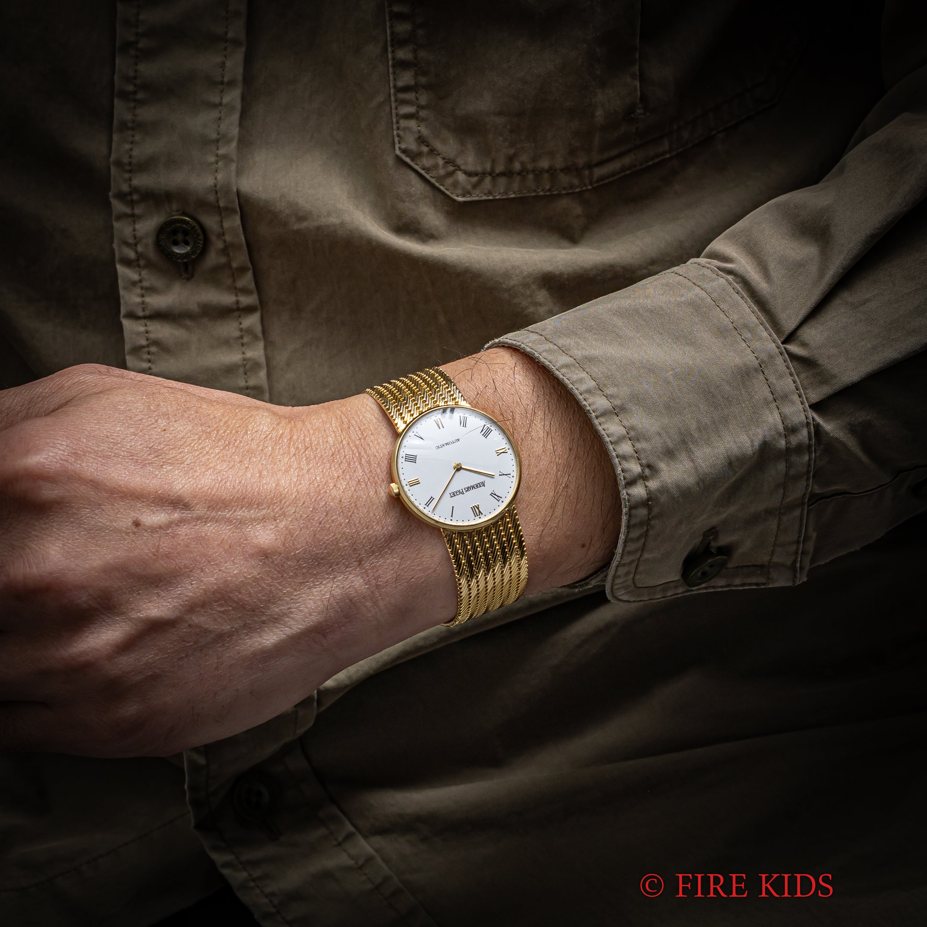 オーデマピゲ ラウンド 18金無垢ケース、18金無垢ブレスレット Ref.14537BA.0.0988BA ギャランティー付