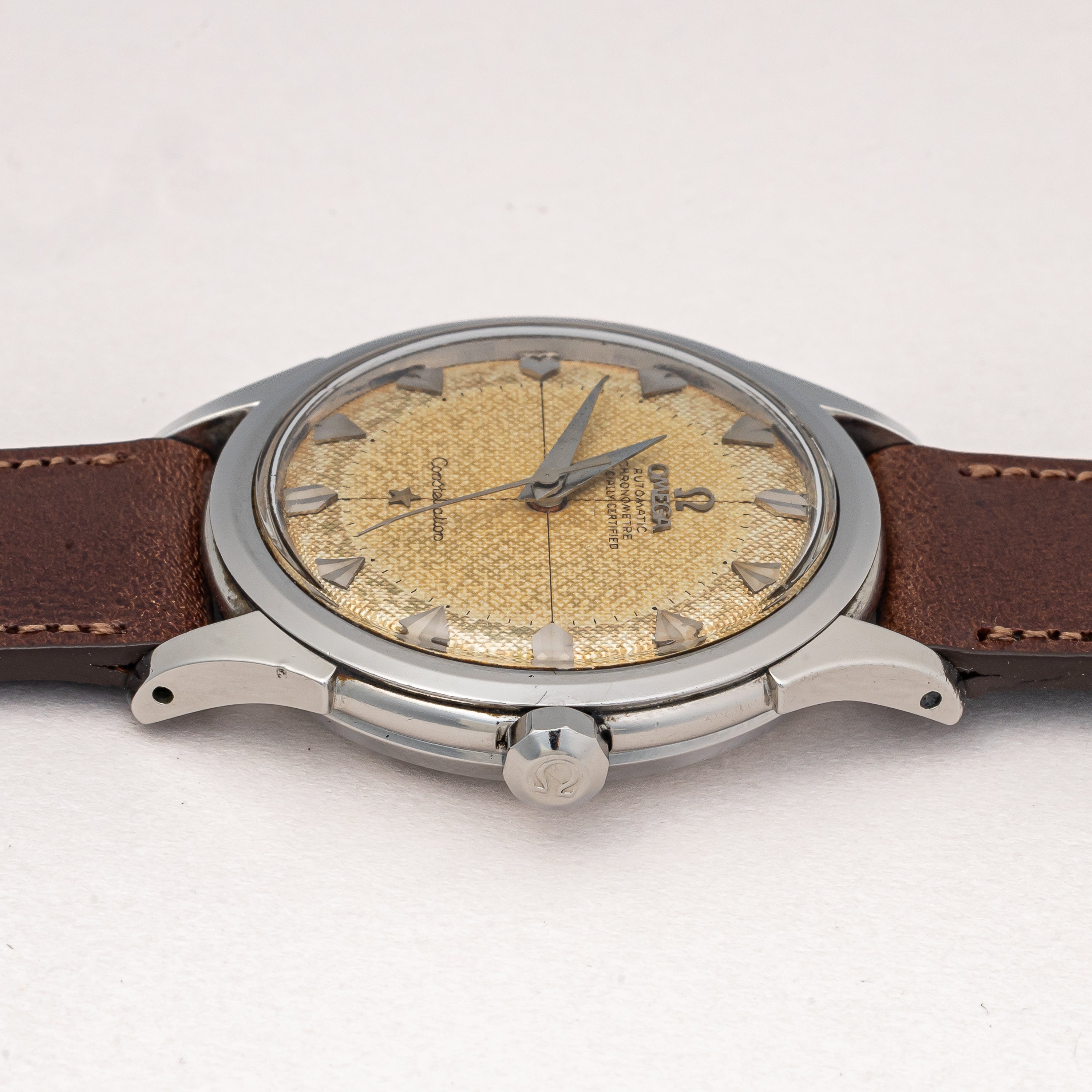 オメガ コンステレーション 1956年~1957年製 Ref.2852 8 SC ギョーシェダイヤル  純正尾錠付き