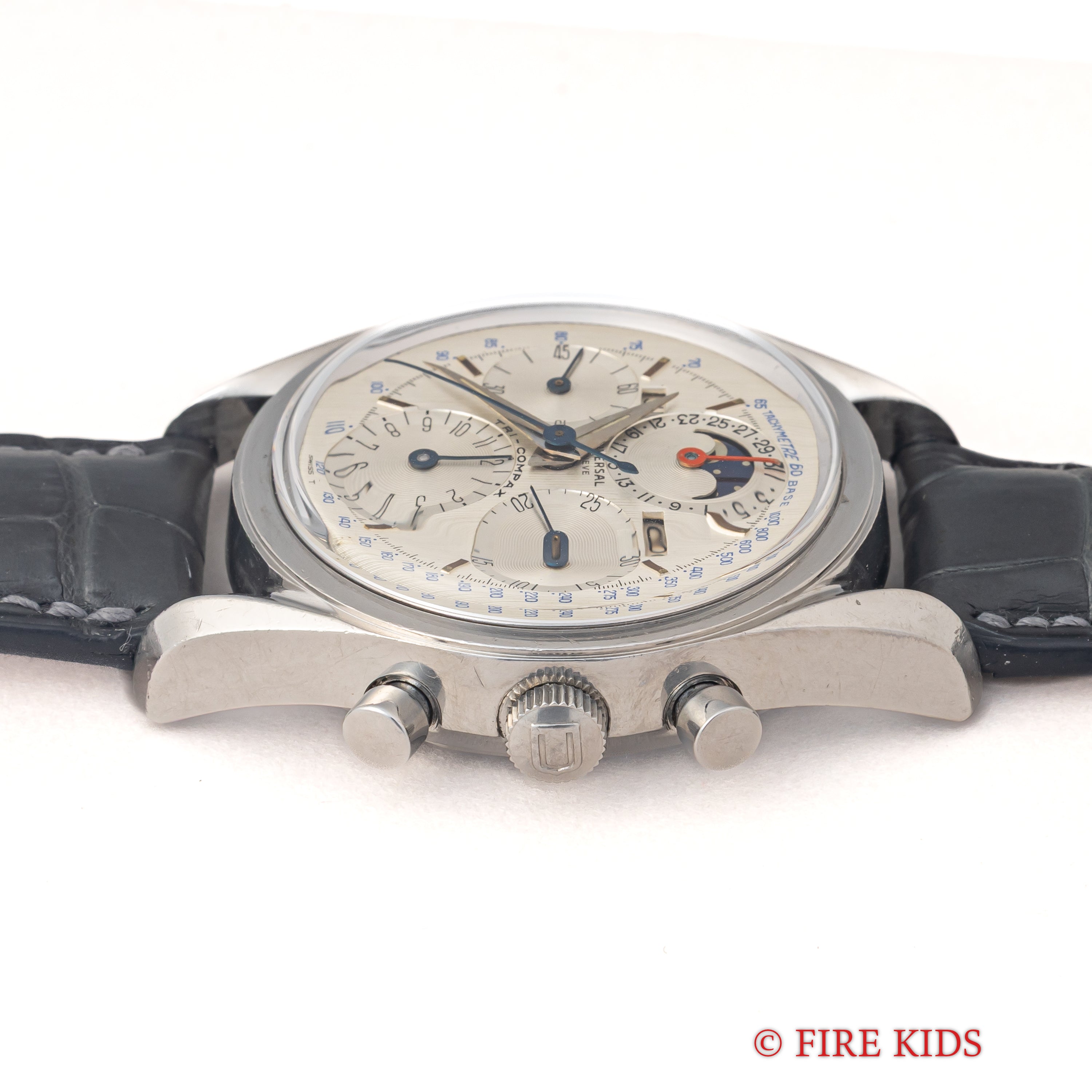 ユニバーサル・ジュネーブ トリコンパックス 1960年代製 Ref.222100-2 手巻き Cal.281 トリプルカレンダームーンフェイズクロノグラフ