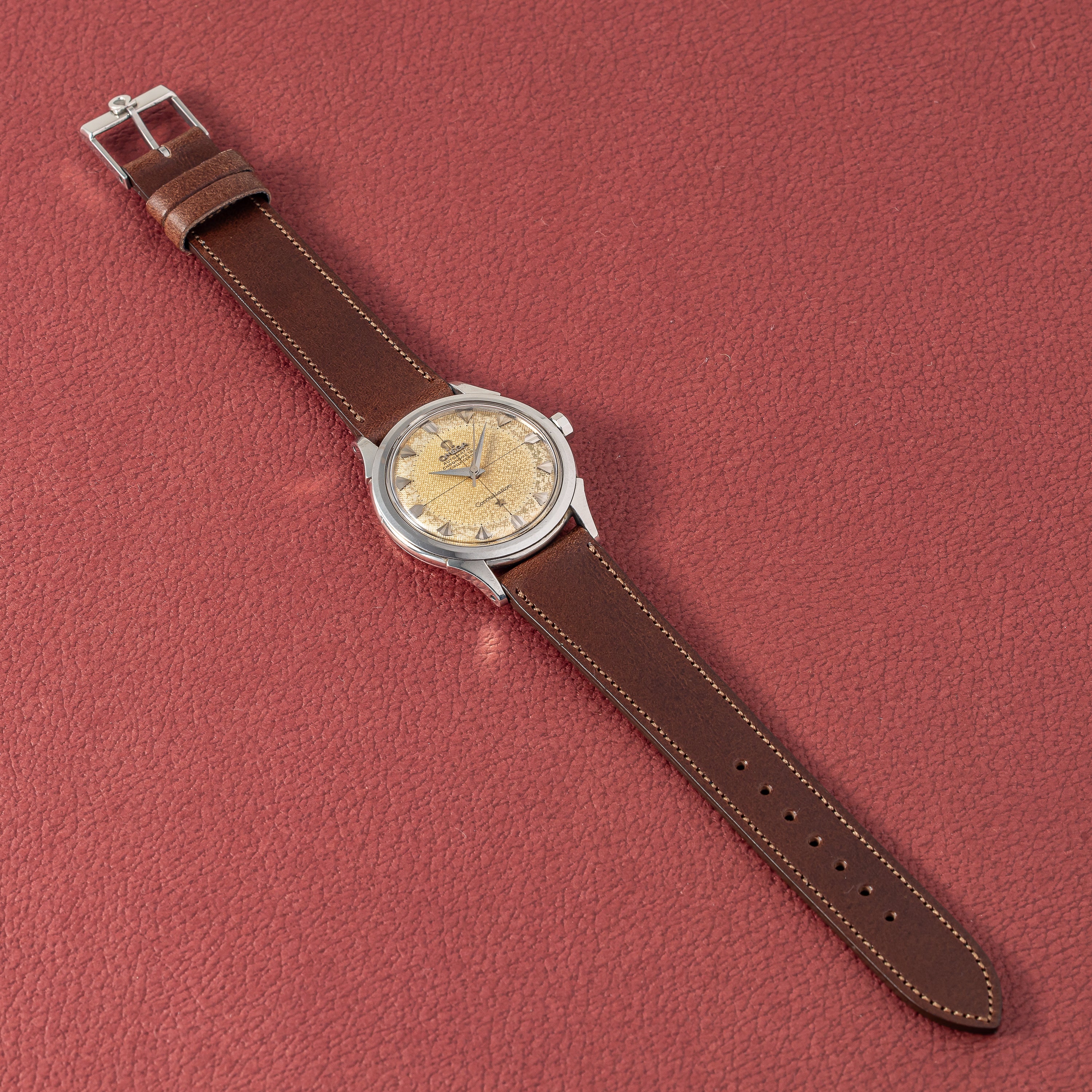 オメガ コンステレーション 1956年~1957年製 Ref.2852 8 SC ギョーシェダイヤル  純正尾錠付き
