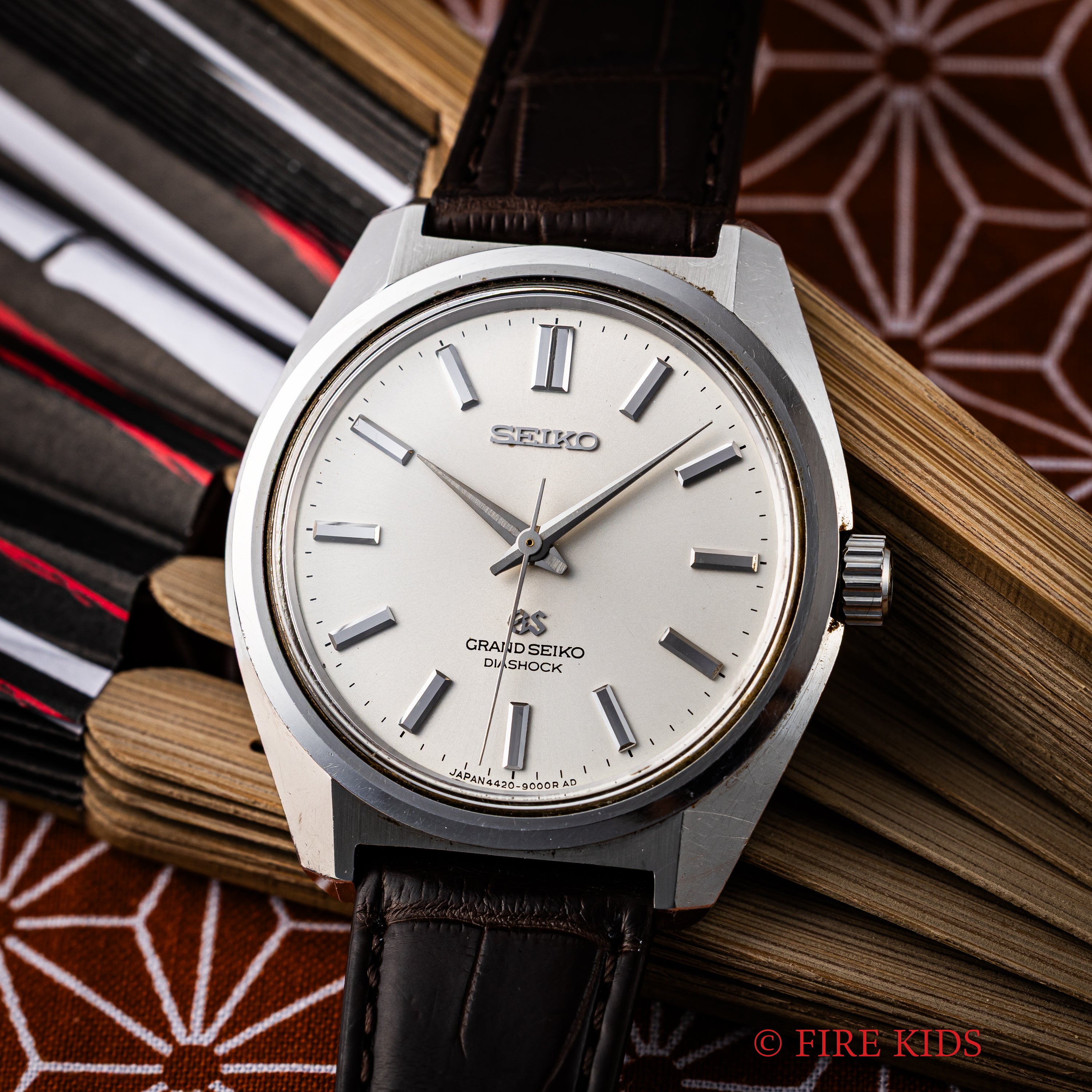 グランドセイコー 手巻き 1967年製 44GS前期 手巻 Ref.4420-9000 セイコースタイルケース