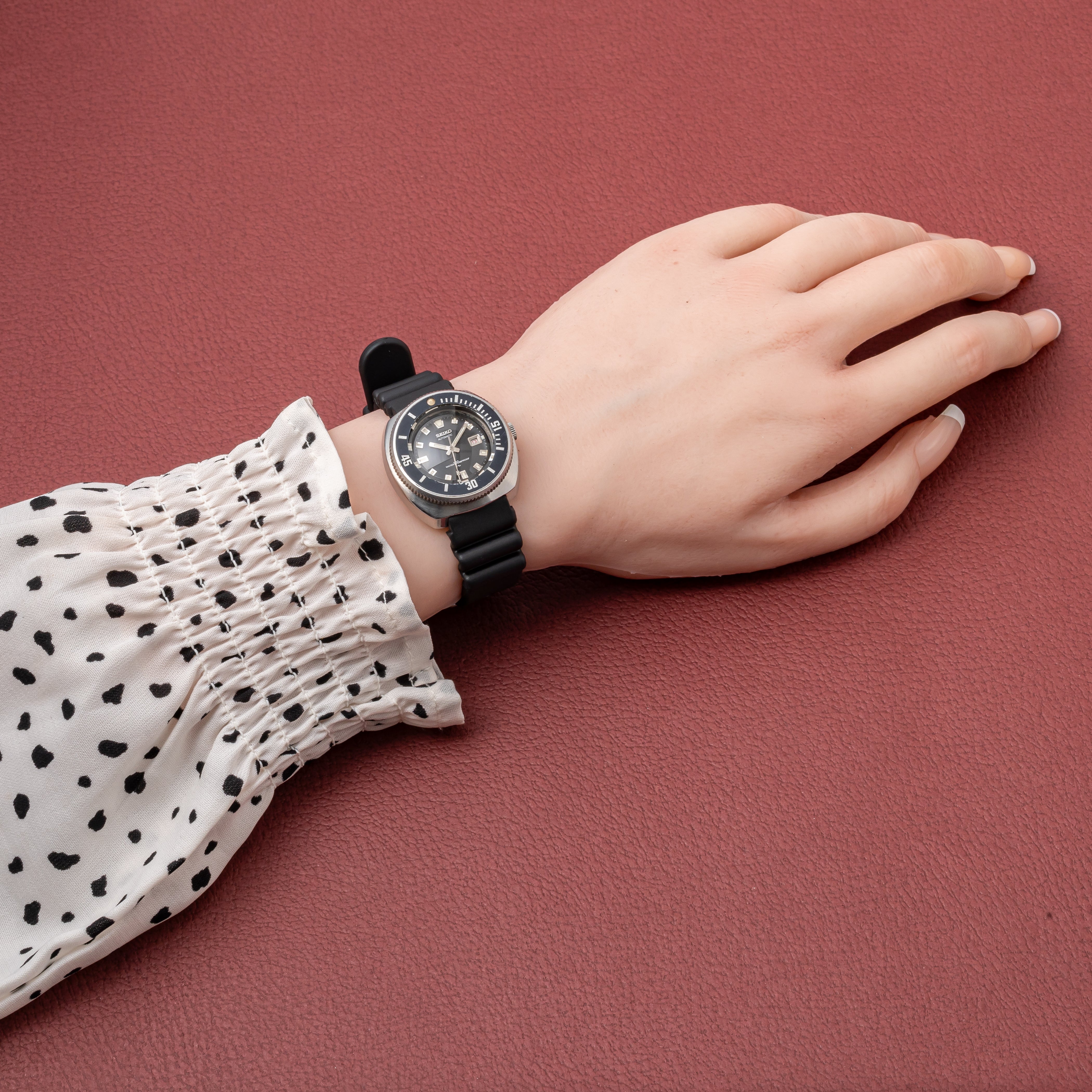 セイコー ダイバー 100m レディース 1968年製 ワンピースケース Ref.2517-0320