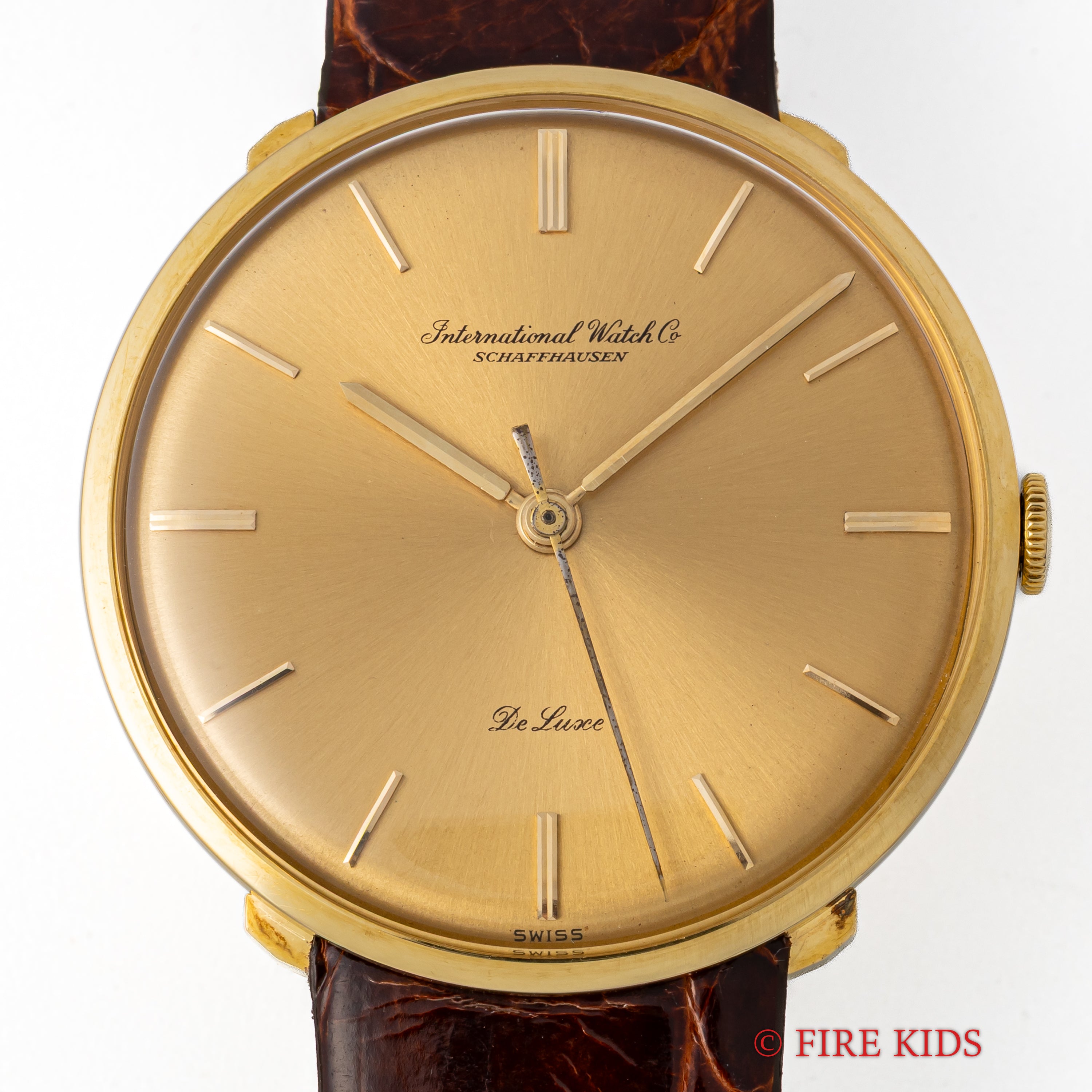 IWC ラウンド デラックス 18金無垢 1965年製 Cal.401 箱付き 純正金無垢尾錠付き